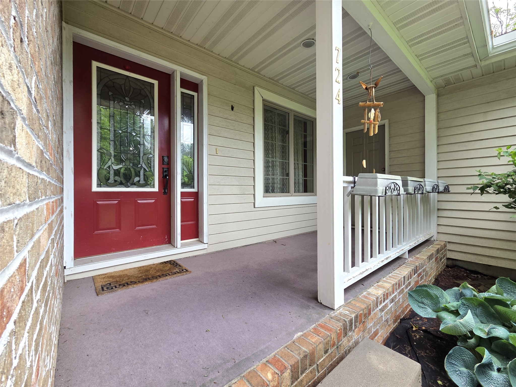 724 Pine Place Property Photo 3