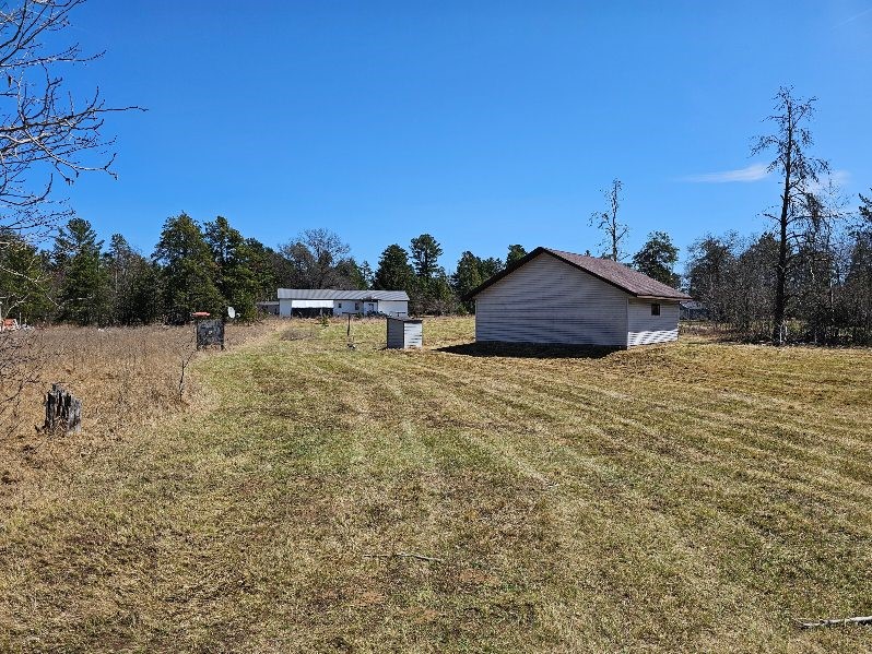W638 Cozy Acres Road Property Photo 3