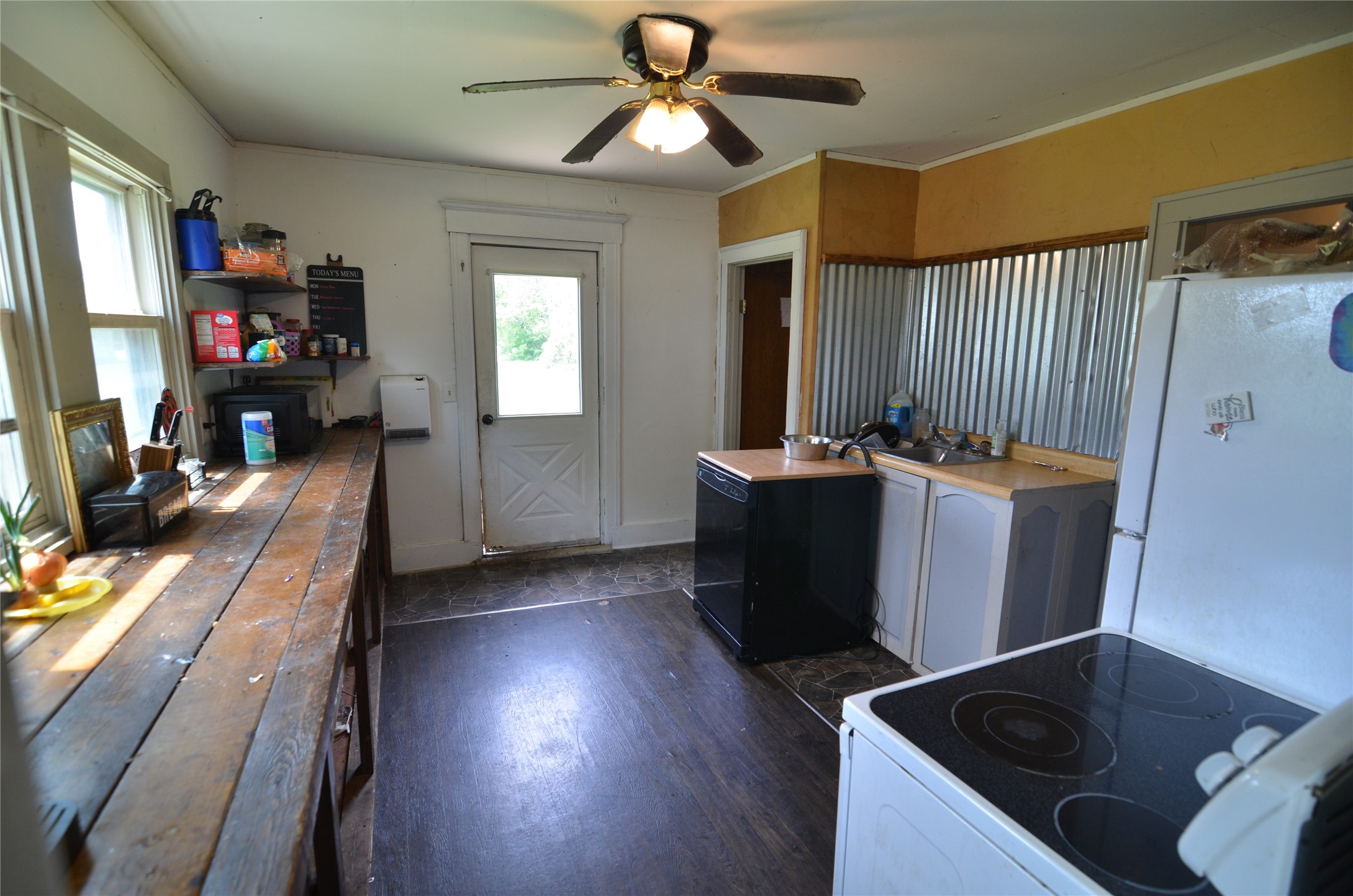 815 N Alvey Street Property Photo 8
