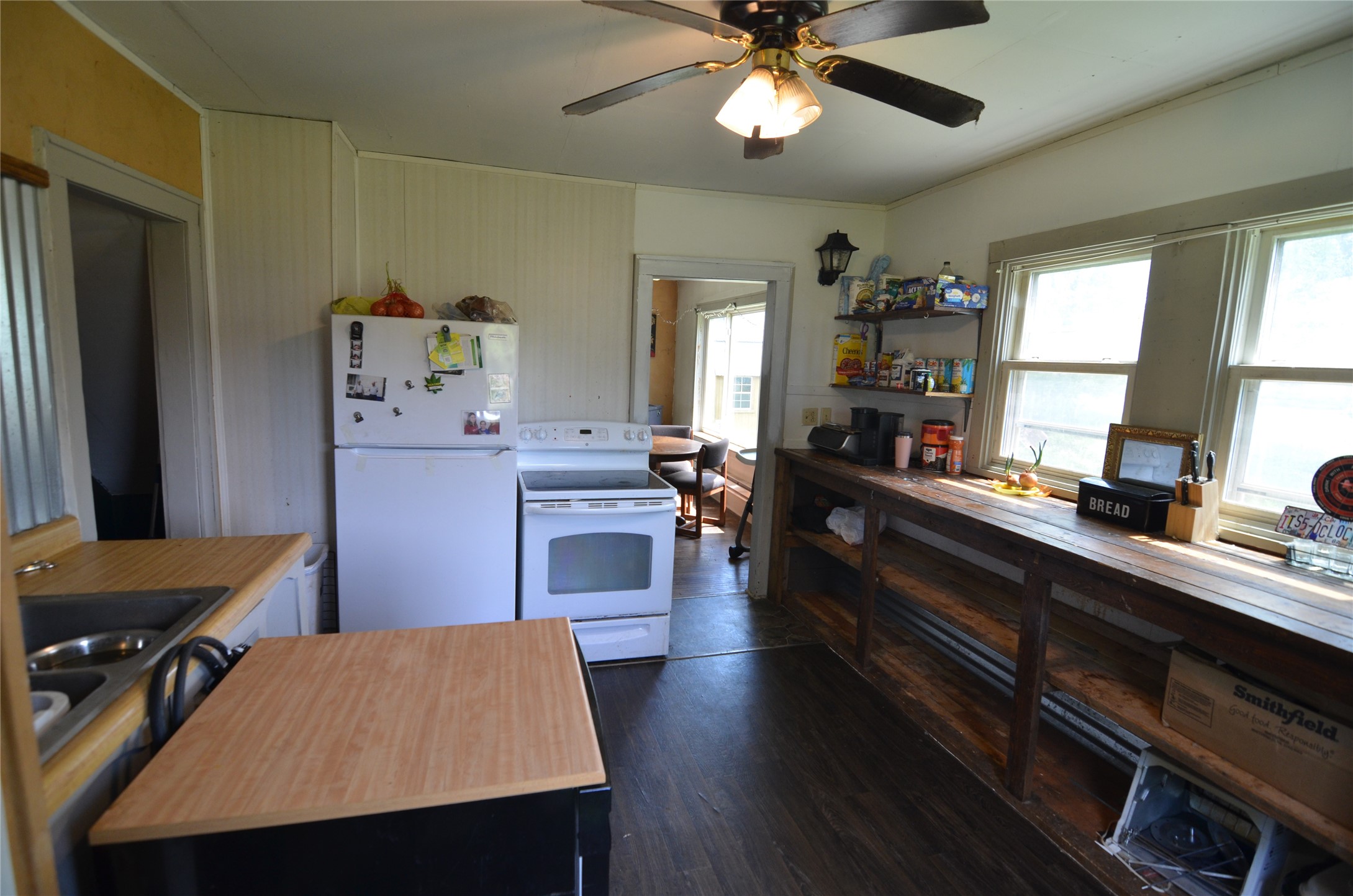 815 N Alvey Street Property Photo 9