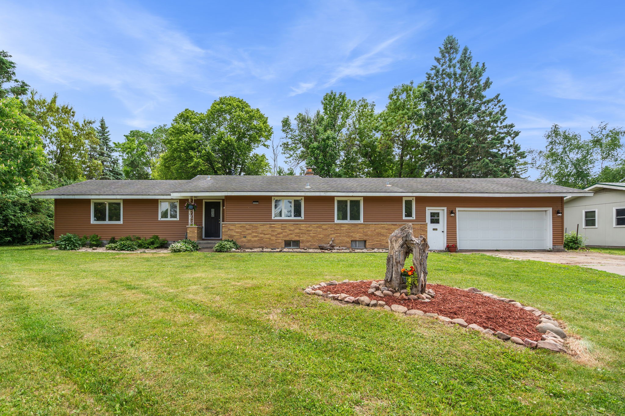 628 E Wisconsin Avenue Property Photo 1