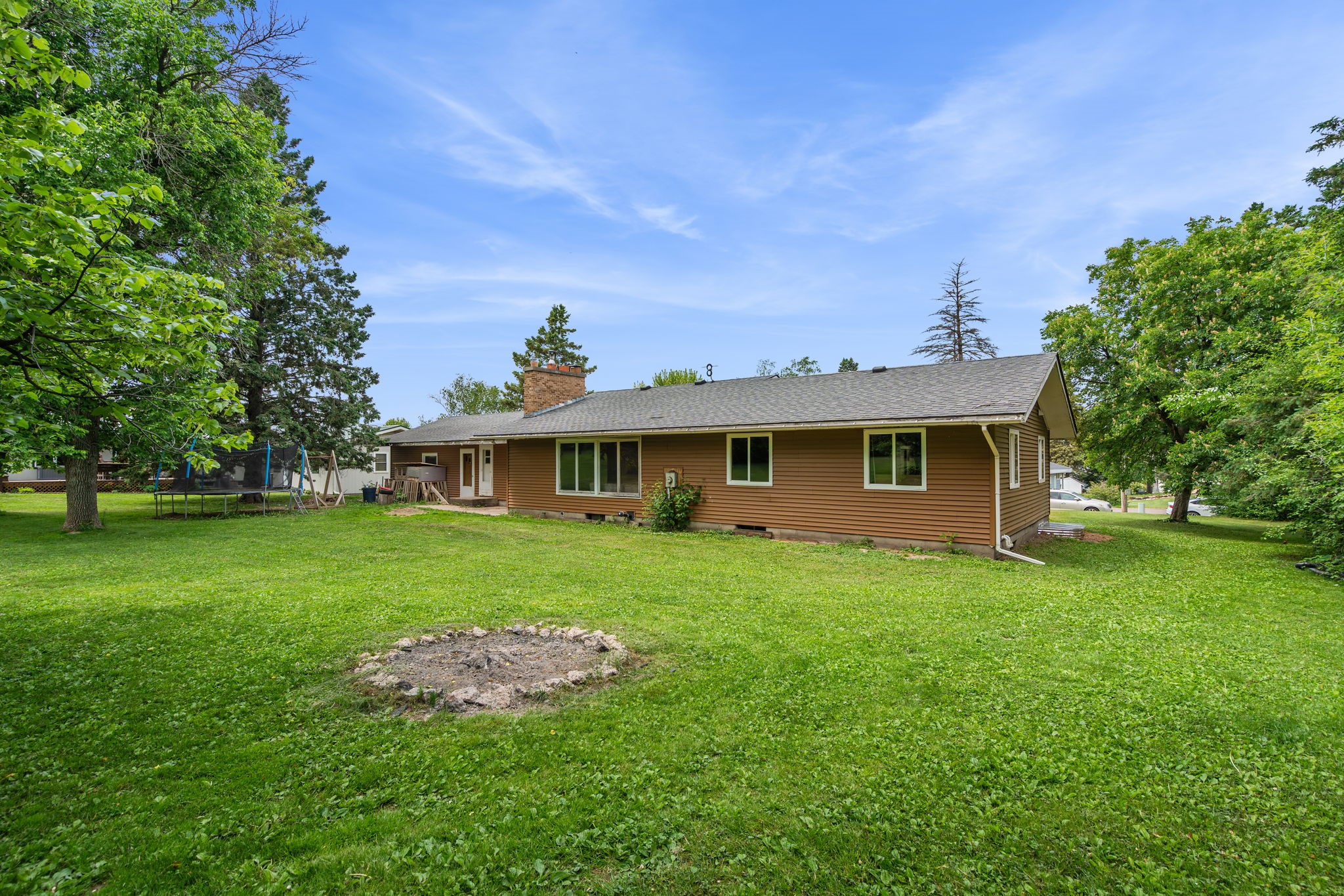 628 E Wisconsin Avenue Property Photo 2
