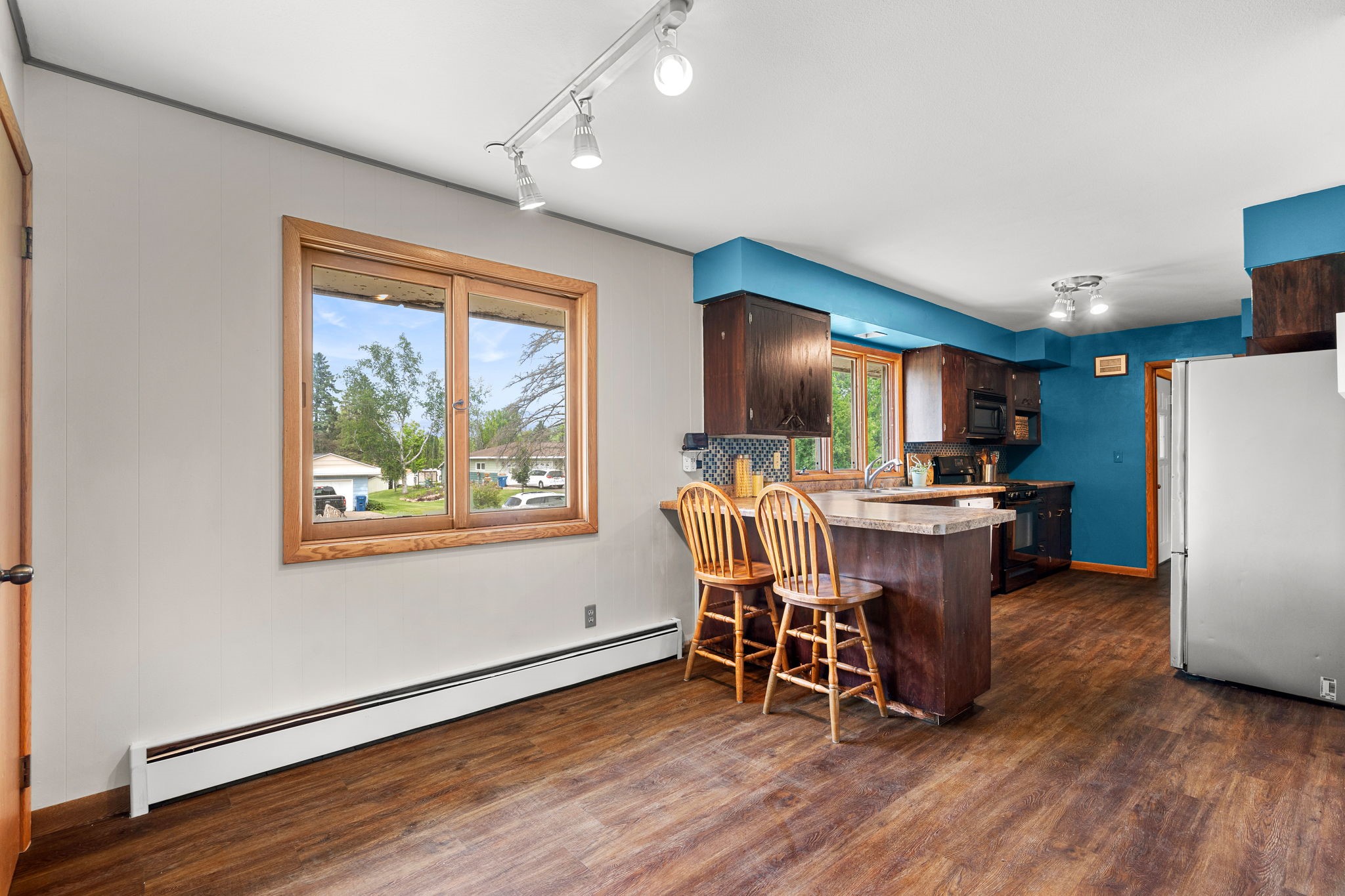 628 E Wisconsin Avenue Property Photo 6