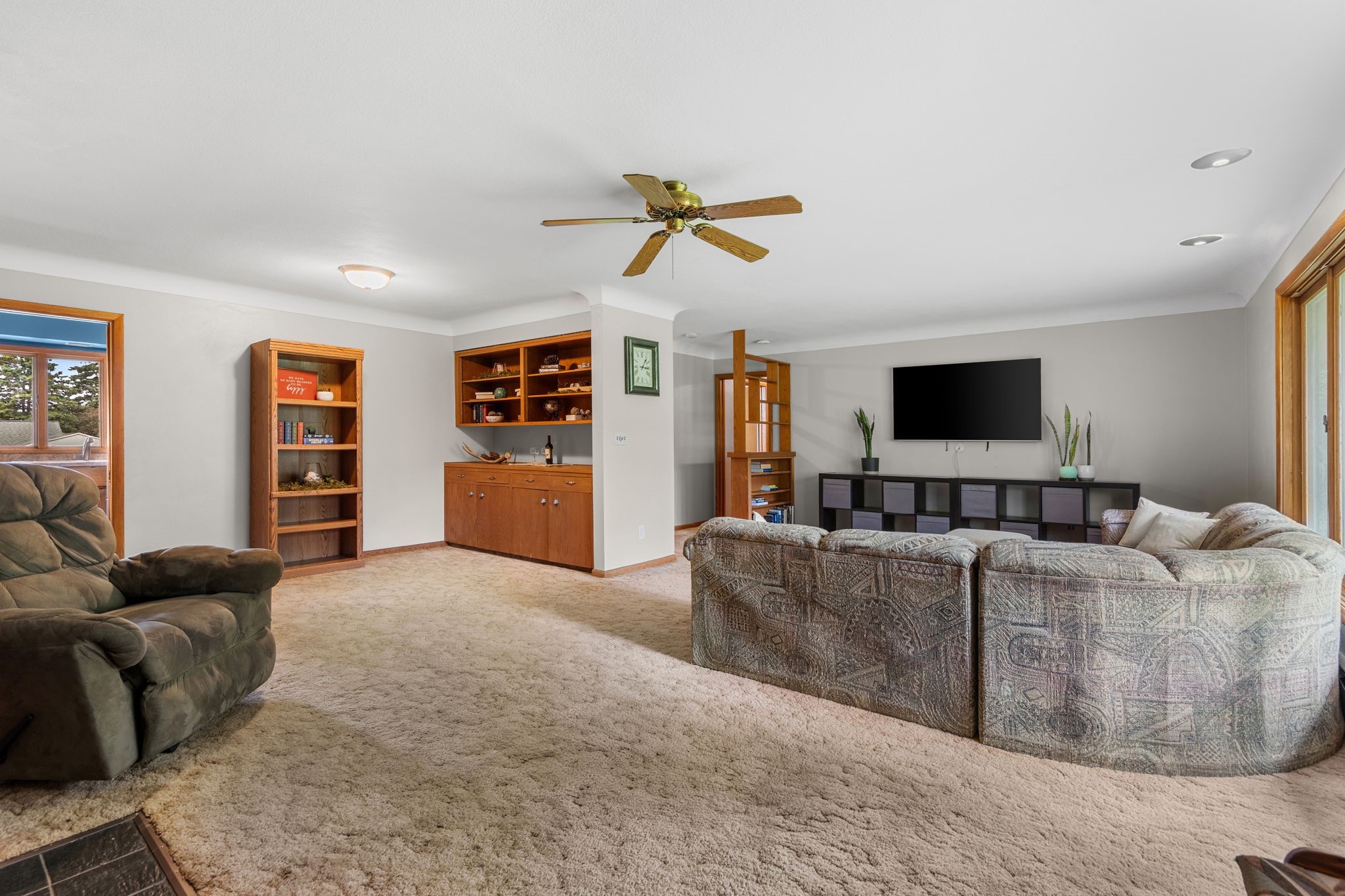 628 E Wisconsin Avenue Property Photo 14