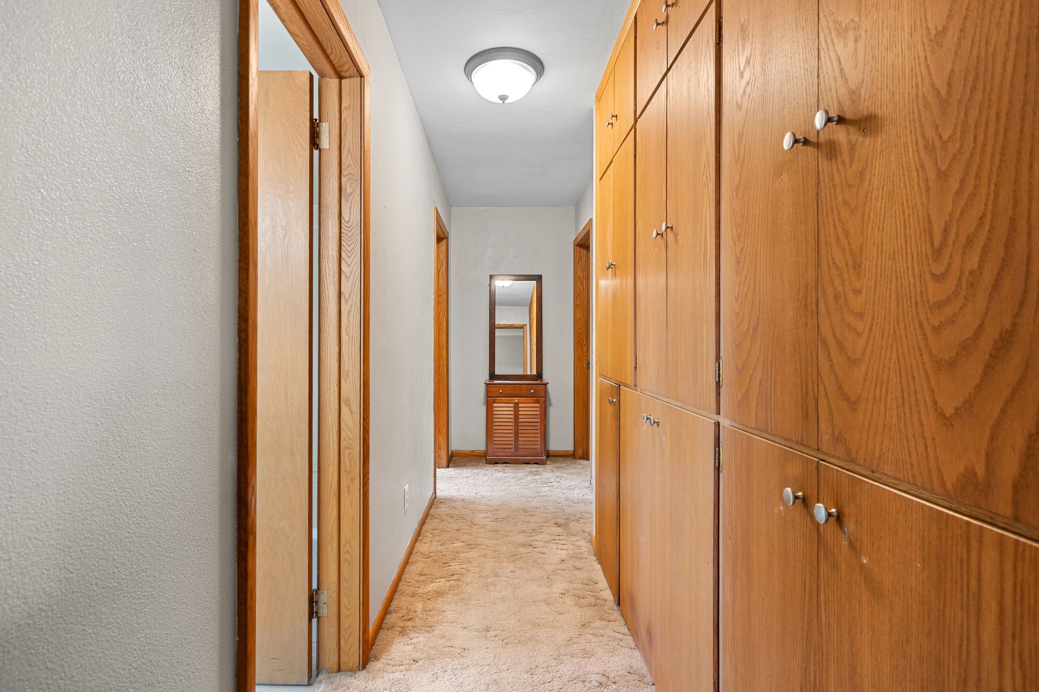 628 E Wisconsin Avenue Property Photo 32