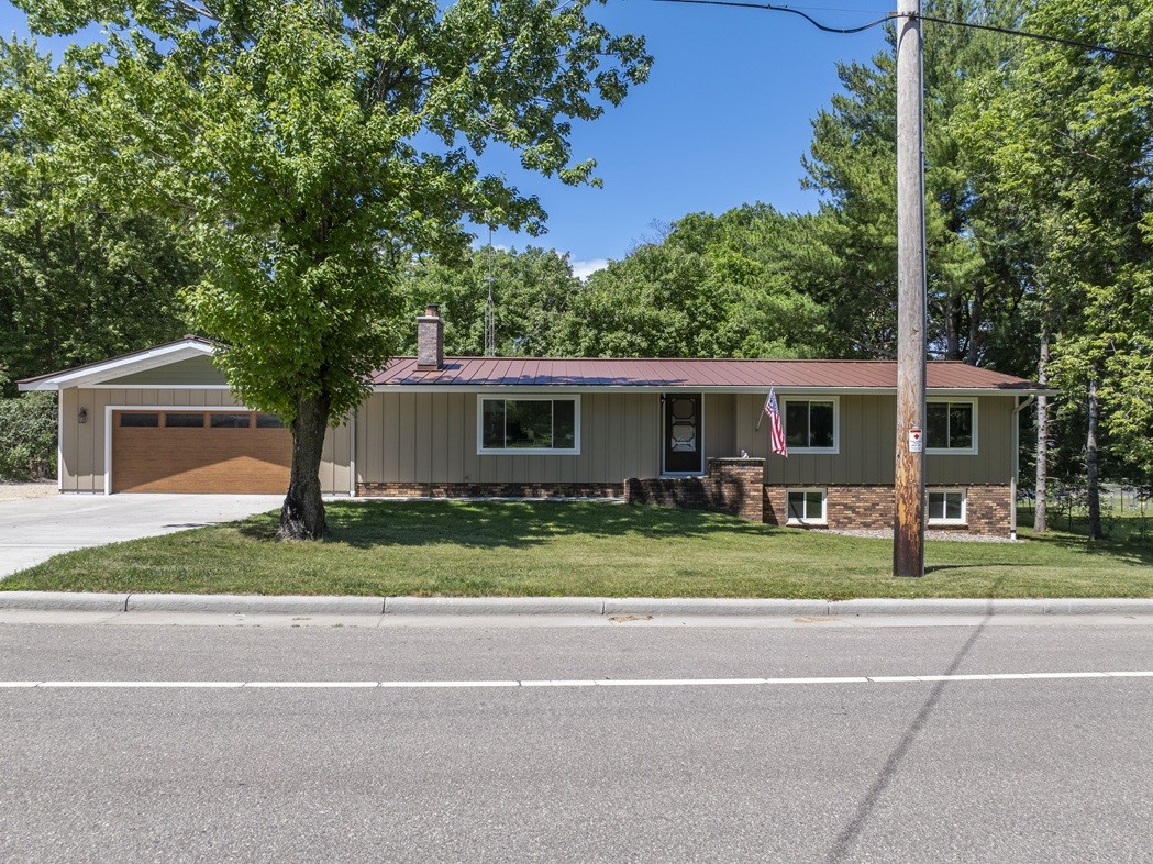 1121 E Laneville Avenue Property Photo 4