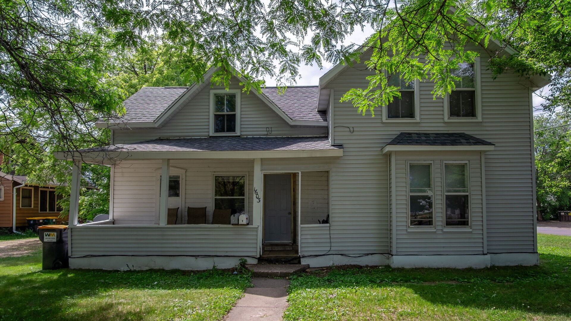 1603 6th Street E A & B Property Photo 3