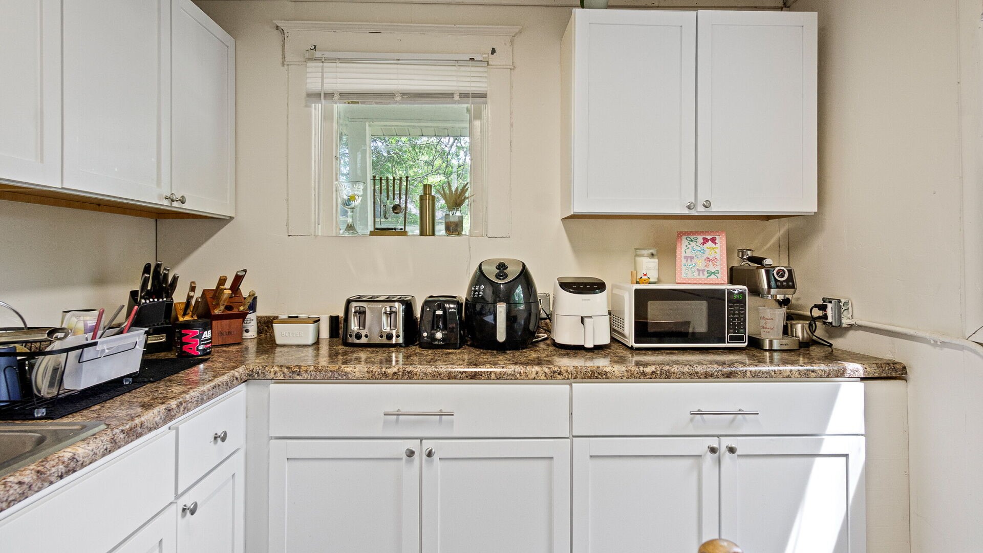 1603 6th Street E A & B Property Photo 12