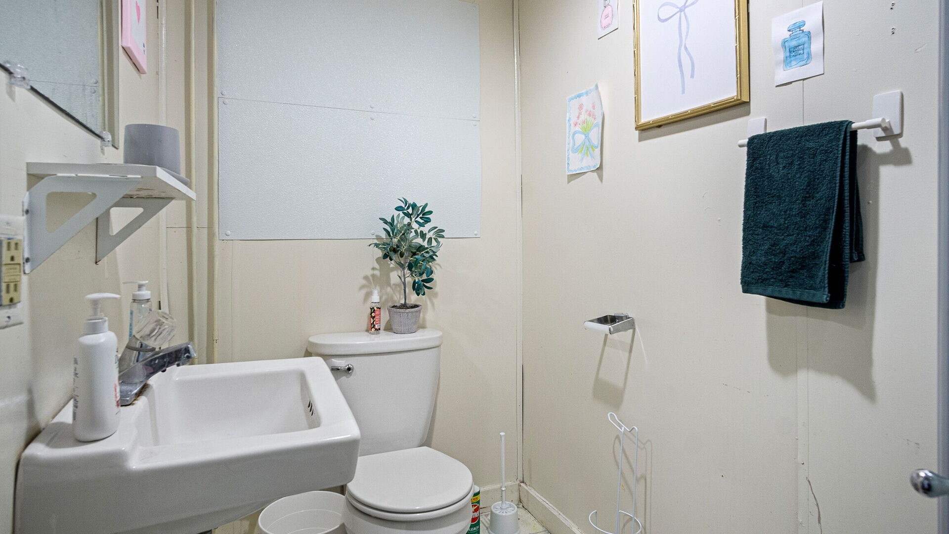 1603 6th Street E A & B Property Photo 15