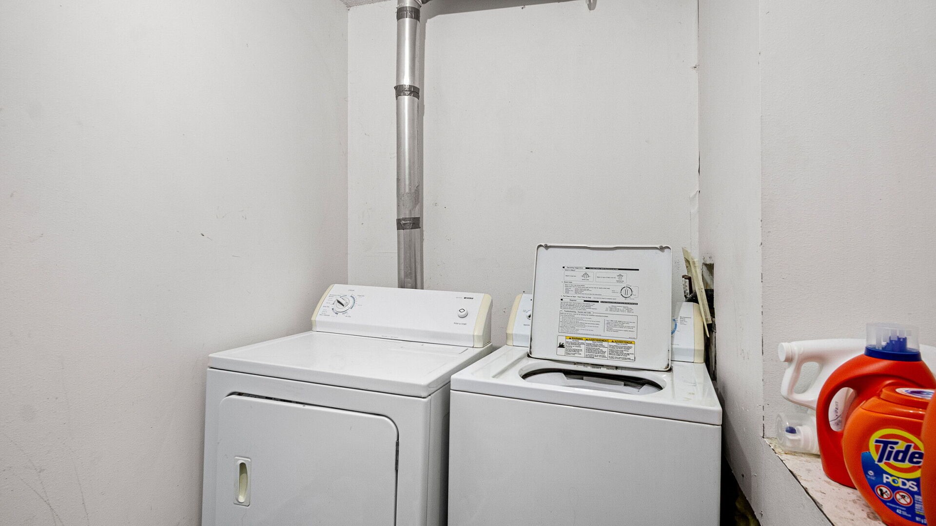 1603 6th Street E A & B Property Photo 34