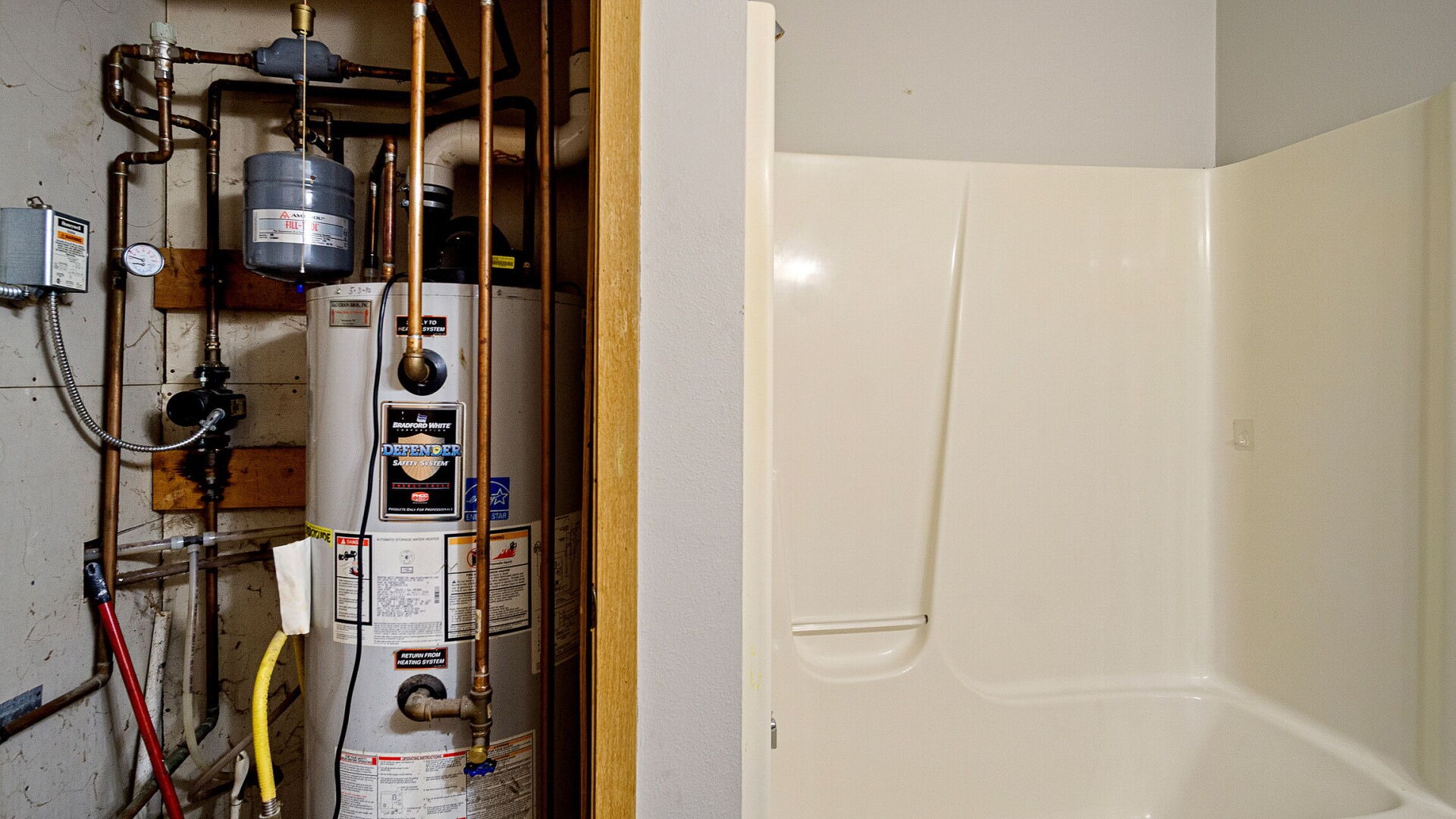 1603 6th Street E A & B Property Photo 41