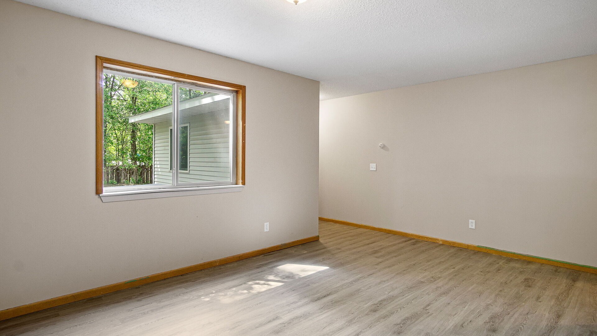 1603 6th Street E A & B Property Photo 48