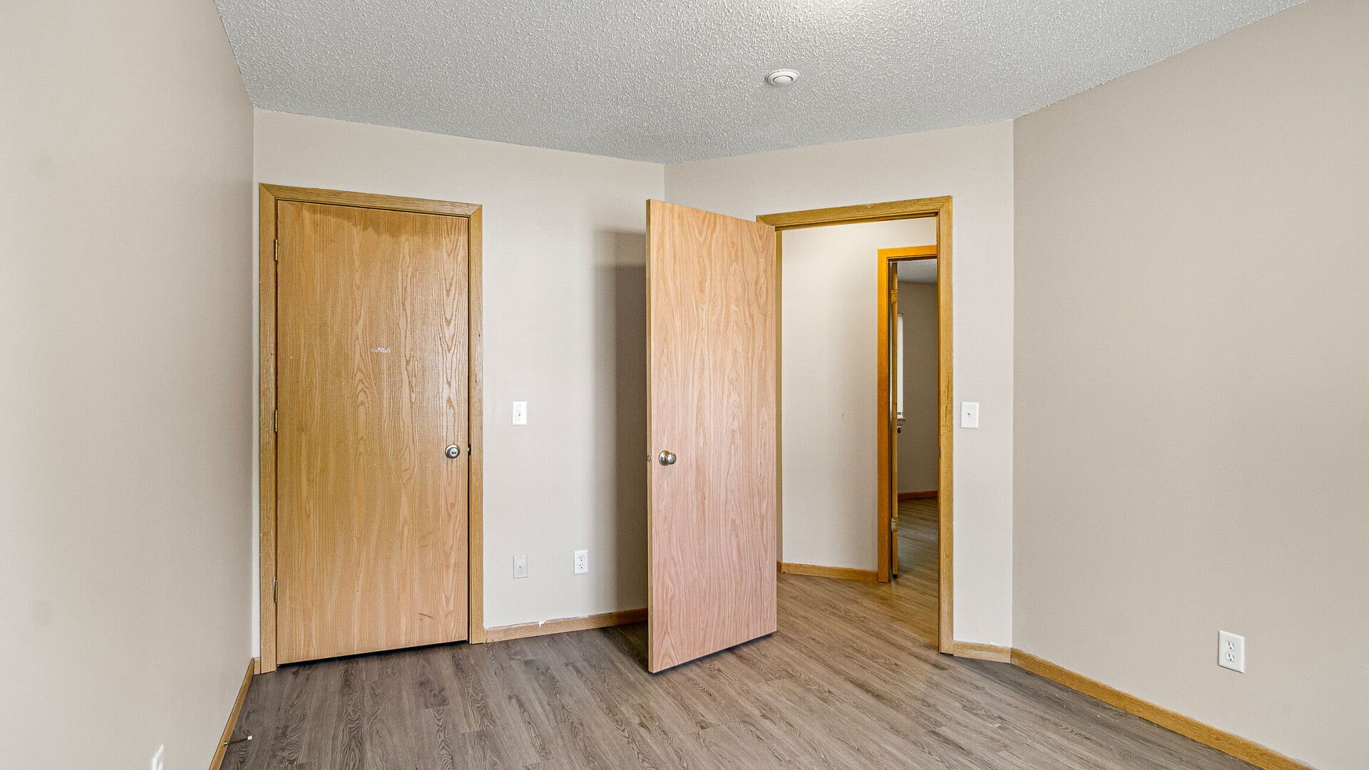 1603 6th Street E A & B Property Photo 51