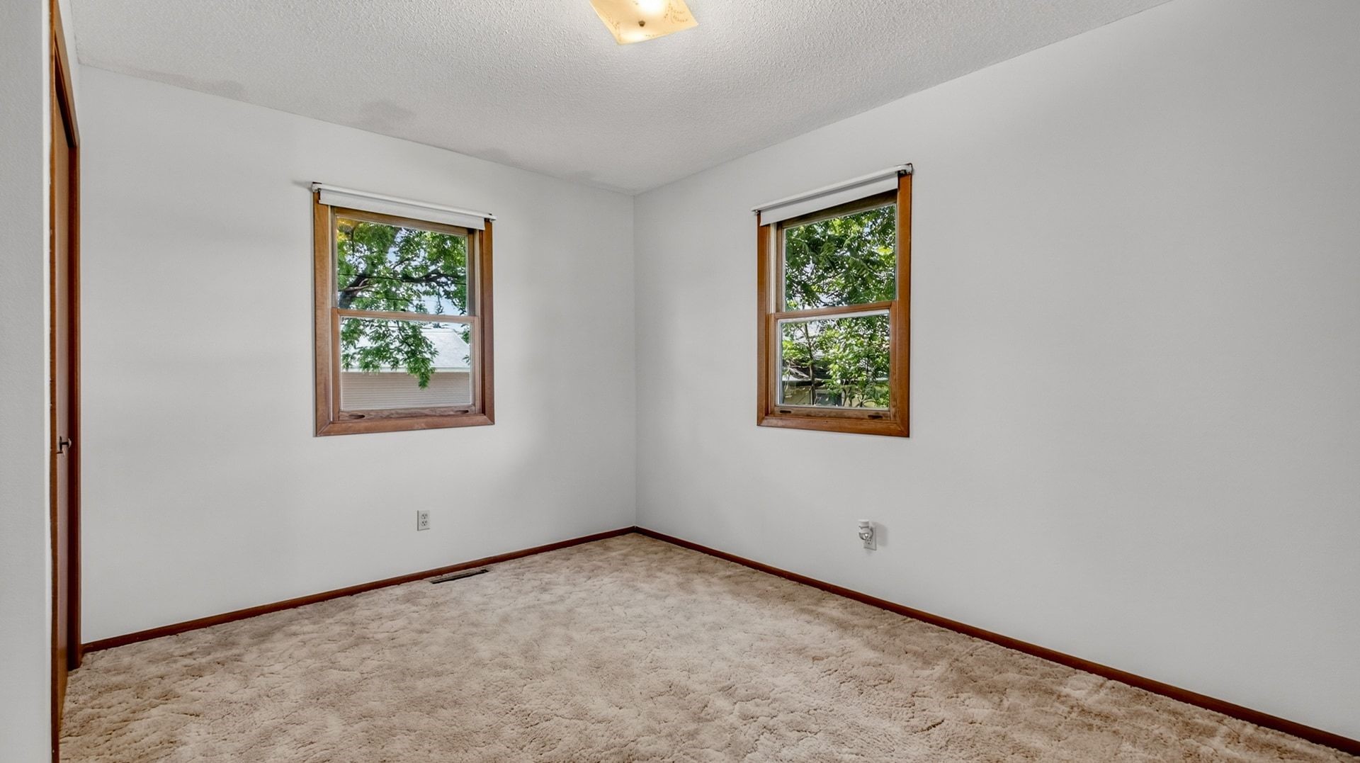 208 S 7th Street Property Photo 16