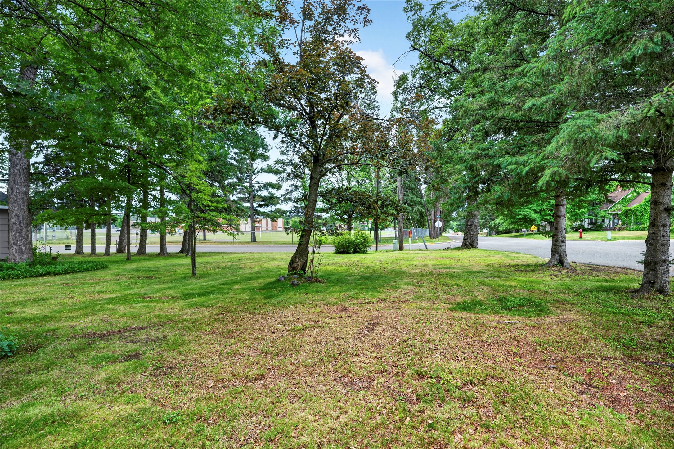 910 First Street Property Photo 40