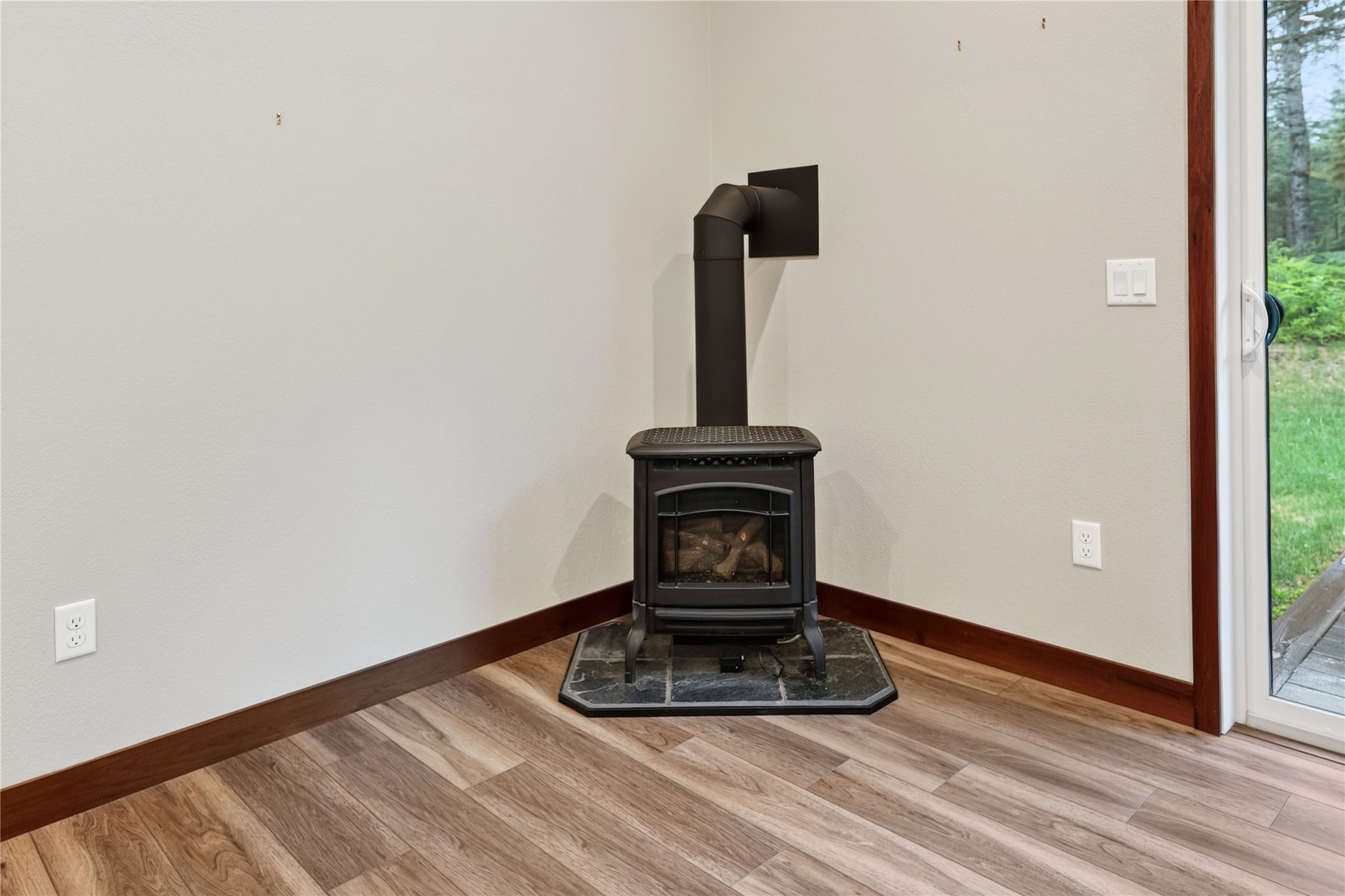 42765 Kavanaugh Road Property Photo 5