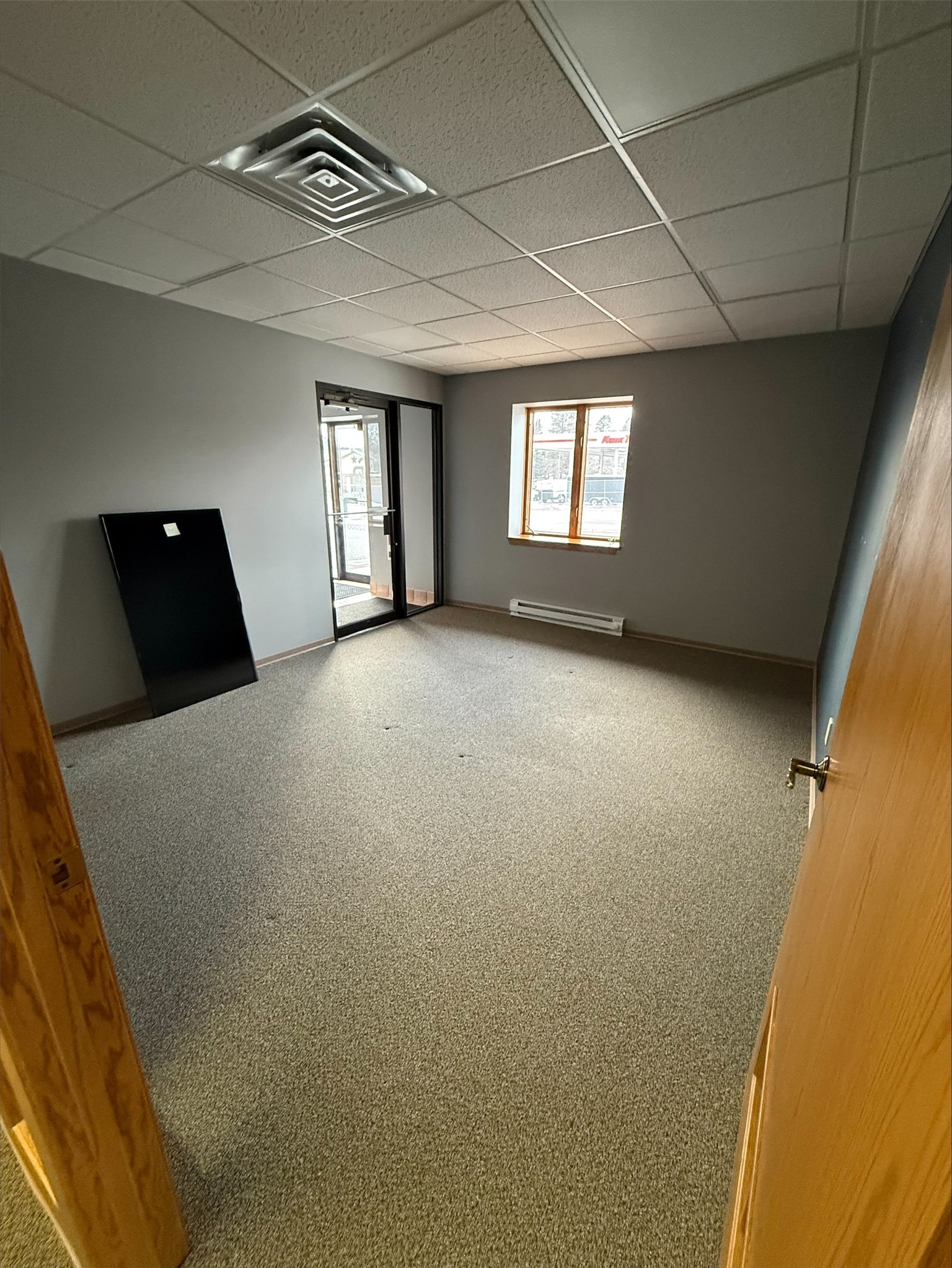 102 S River Street Property Photo 8