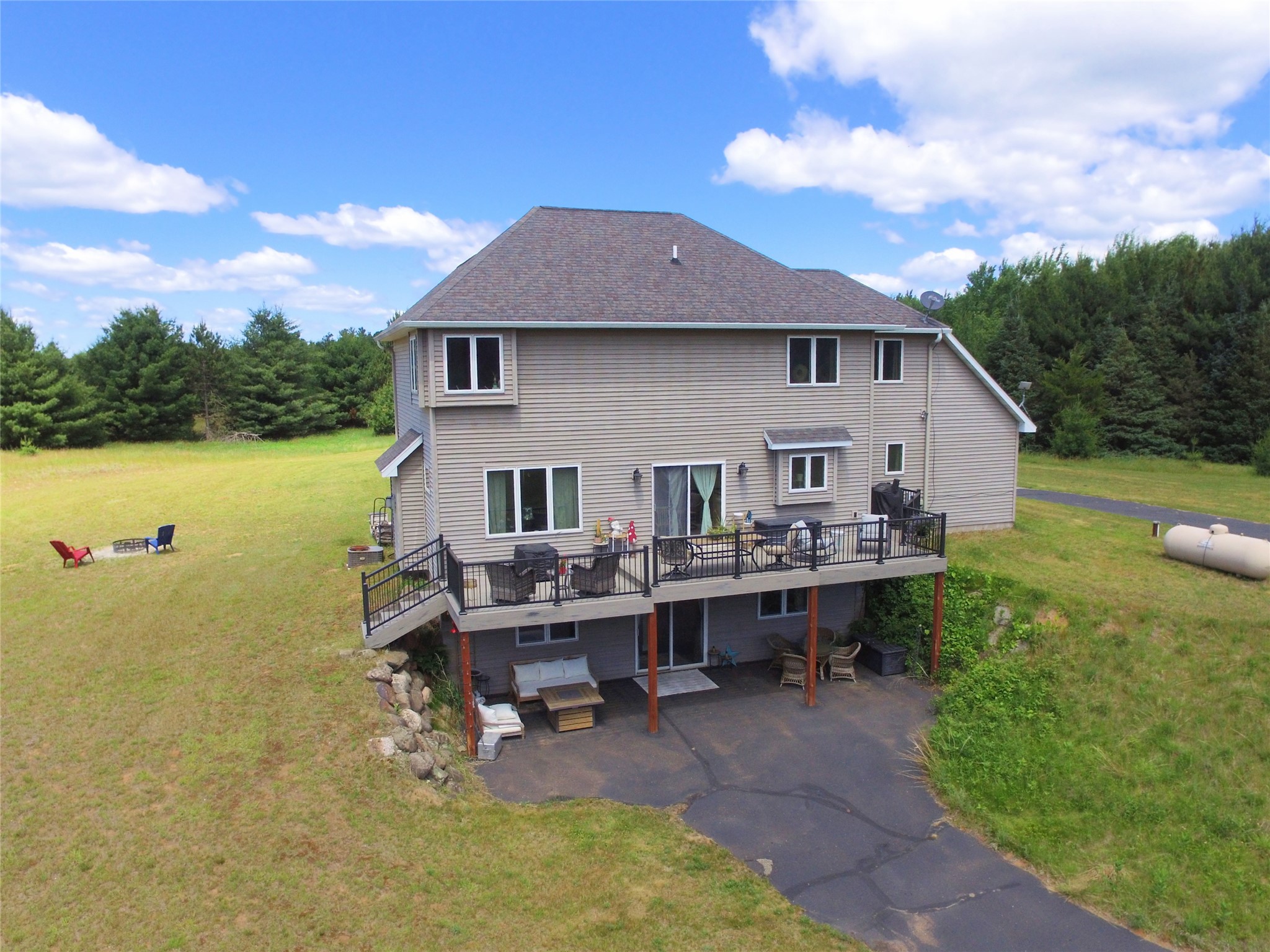 5135 County Road X Property Photo 3