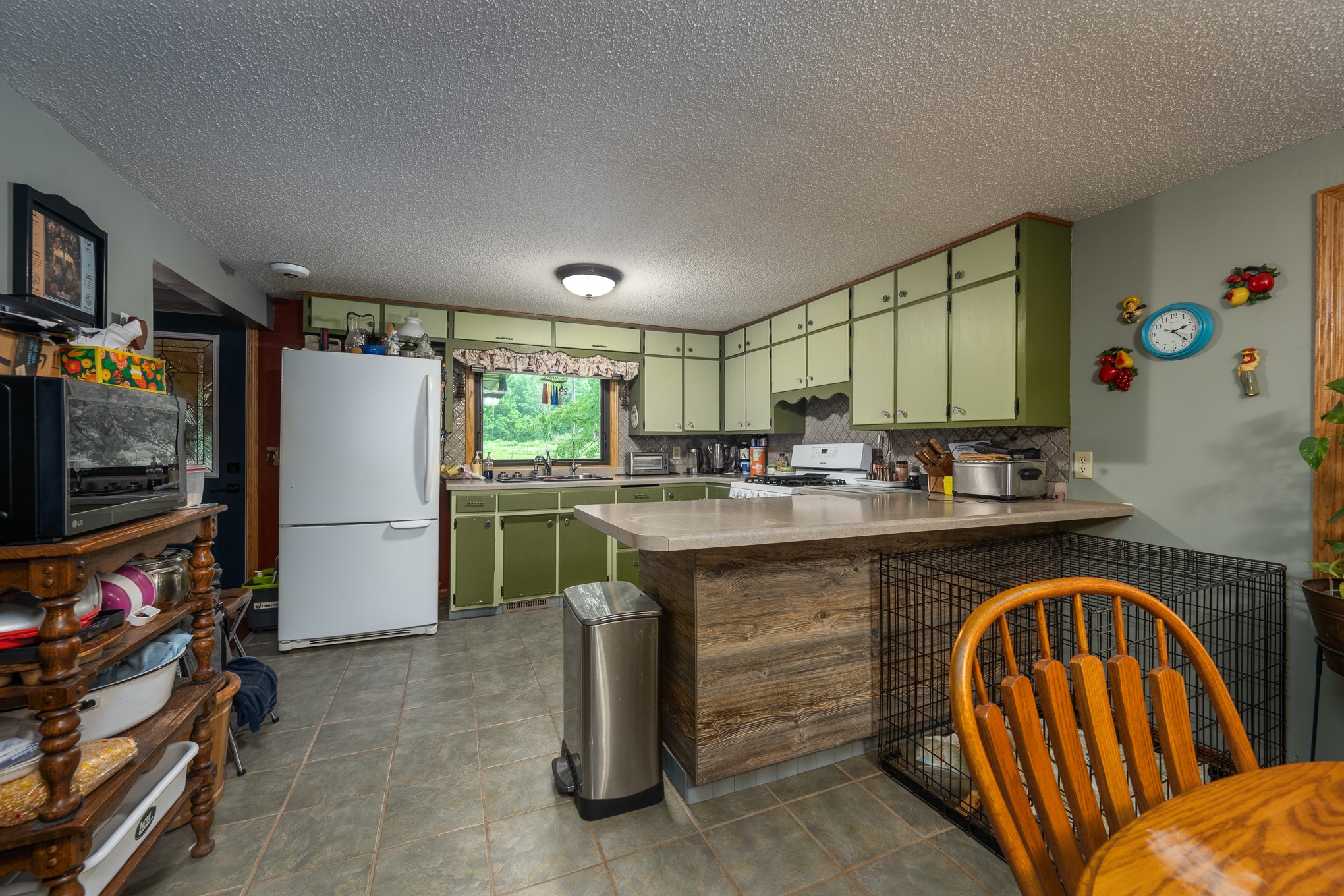2563 17th Avenue Property Photo 10