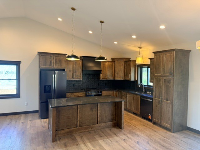 3647 114th Street Property Photo 5