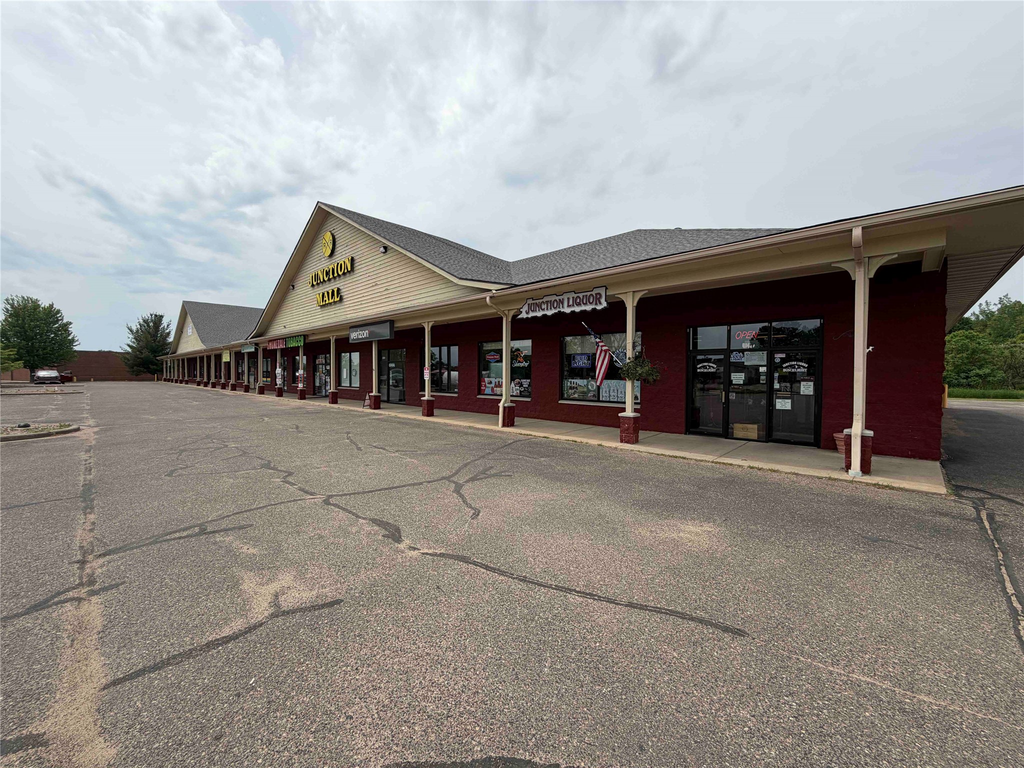 2521 Hils Court Property Photo 1