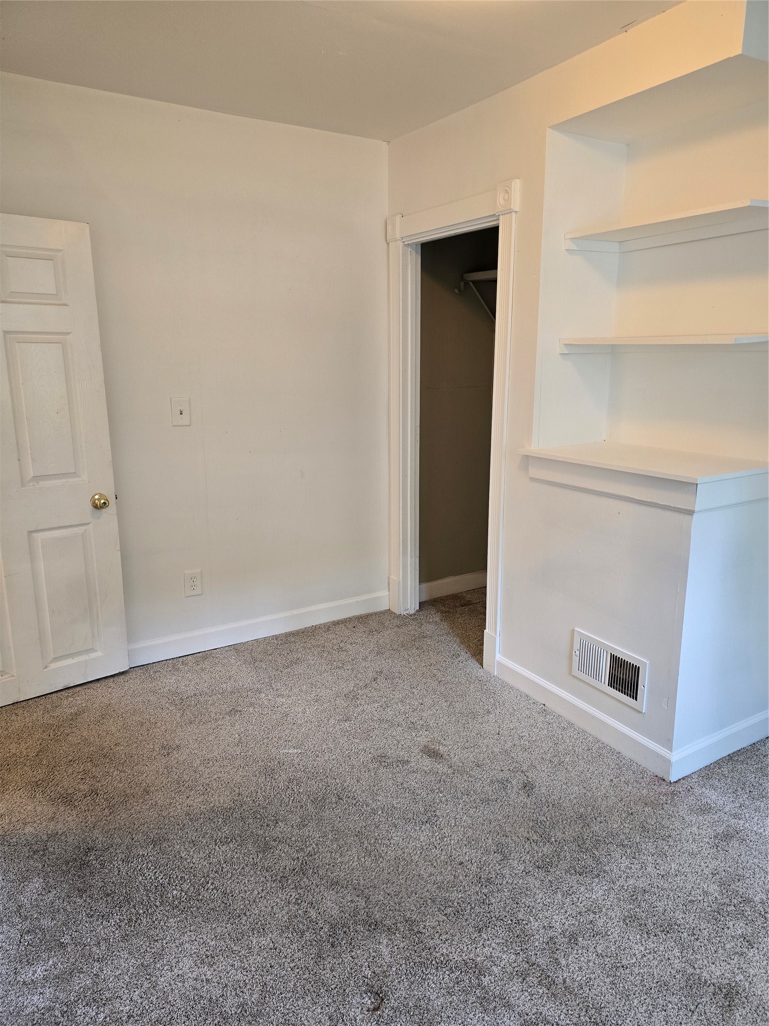 914 6th Avenue E Property Photo 8