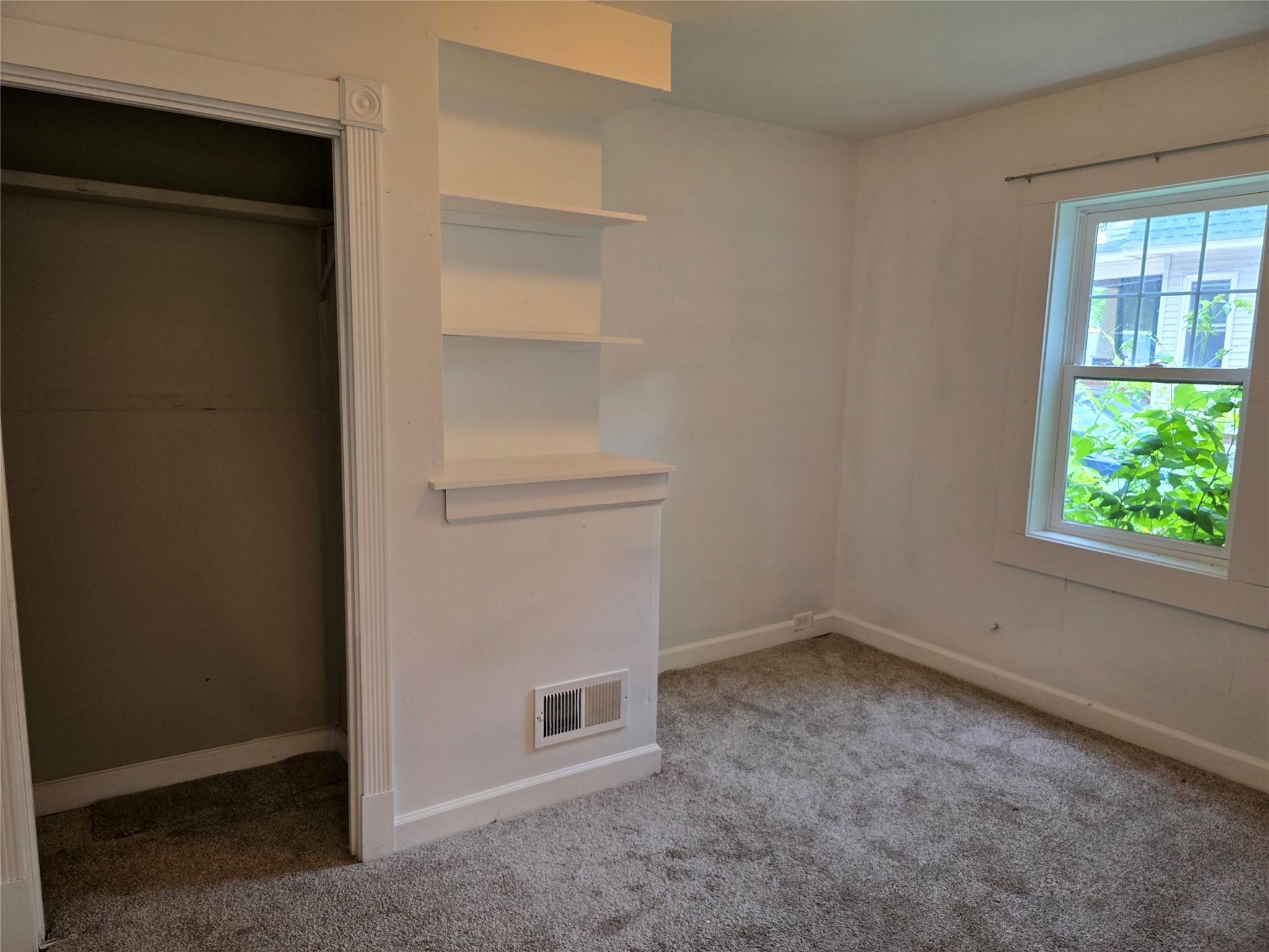 914 6th Avenue E Property Photo 18