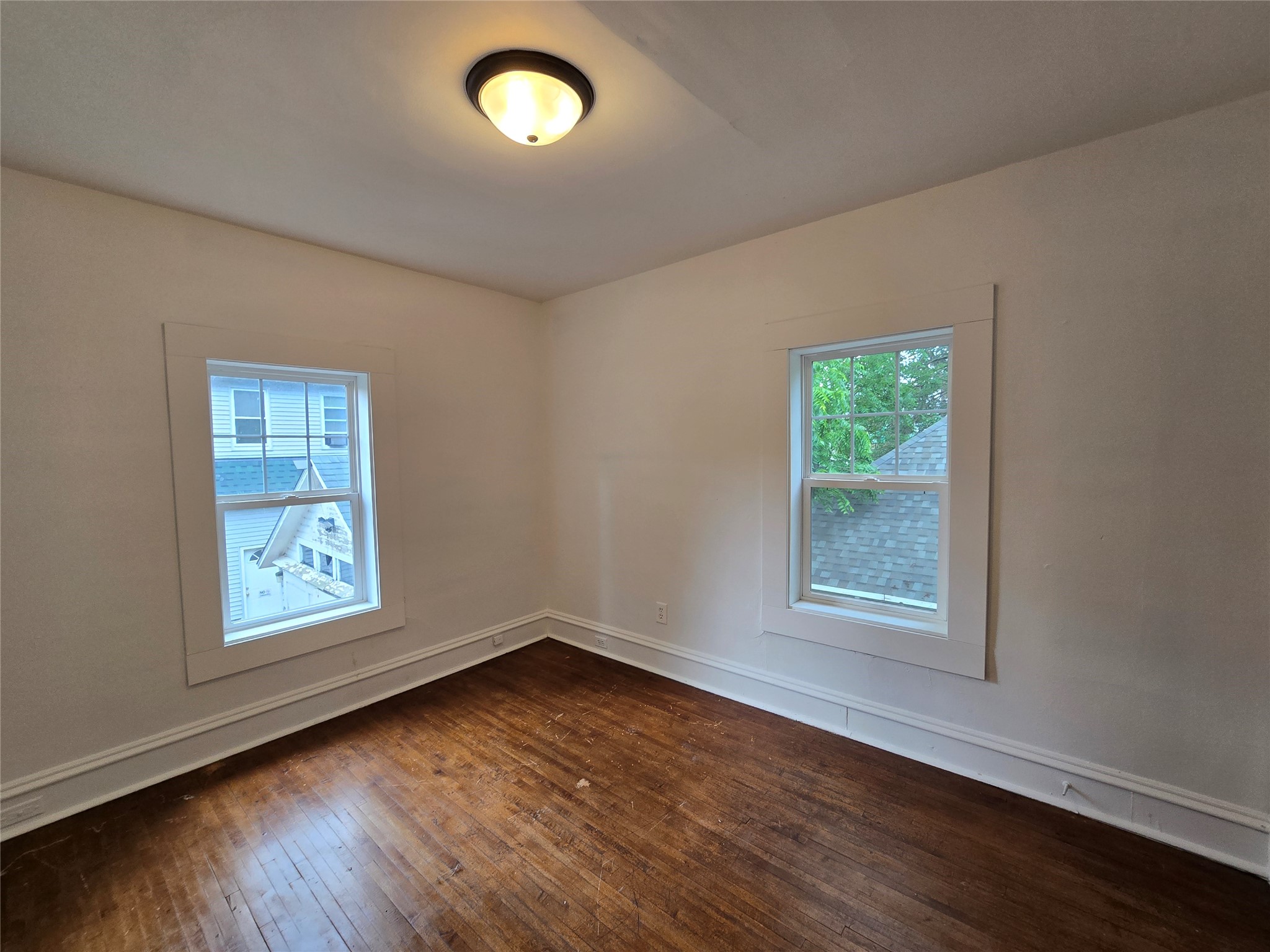 914 6th Avenue E Property Photo 30