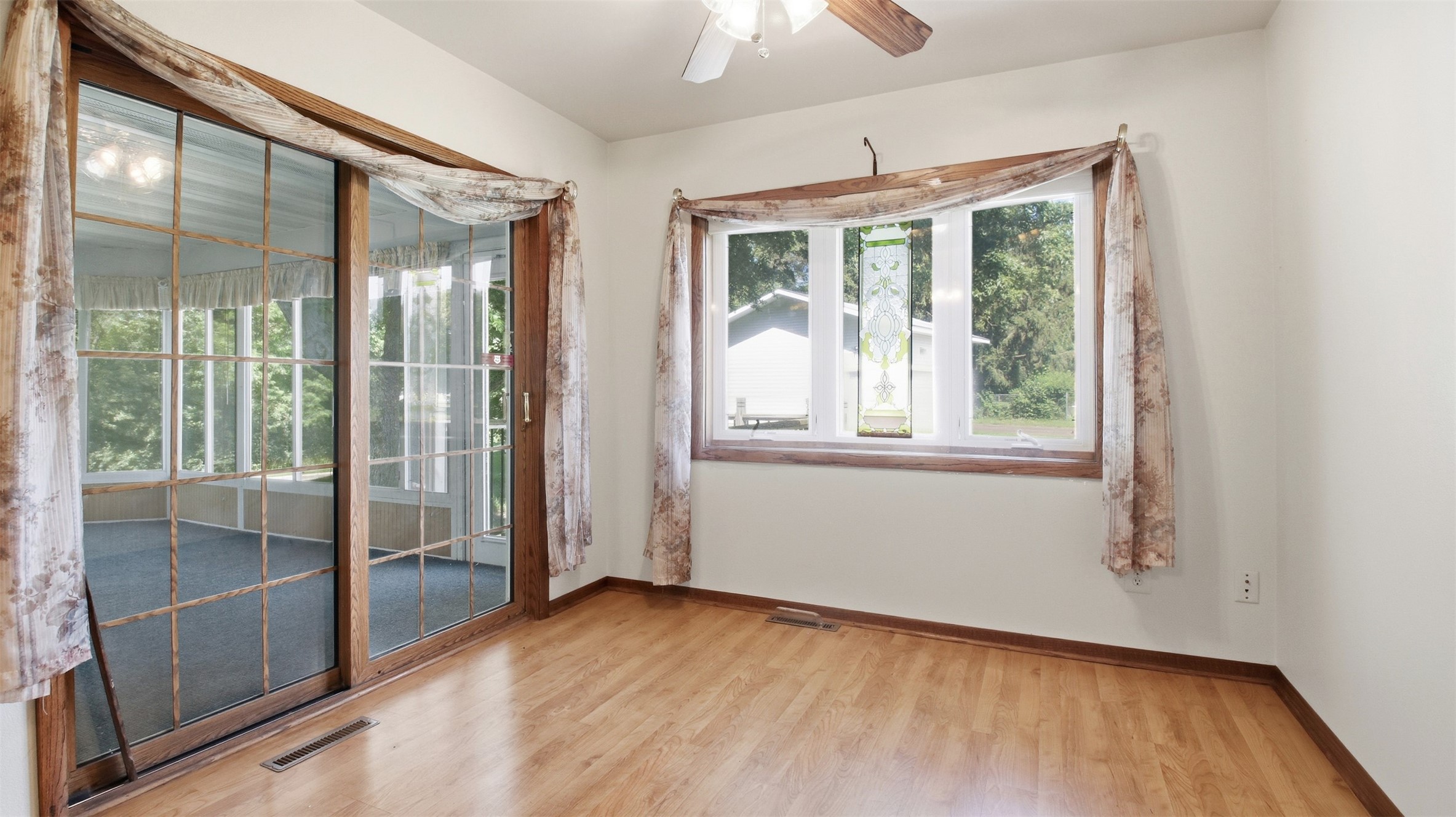 1544 Howard Avenue Property Photo 10