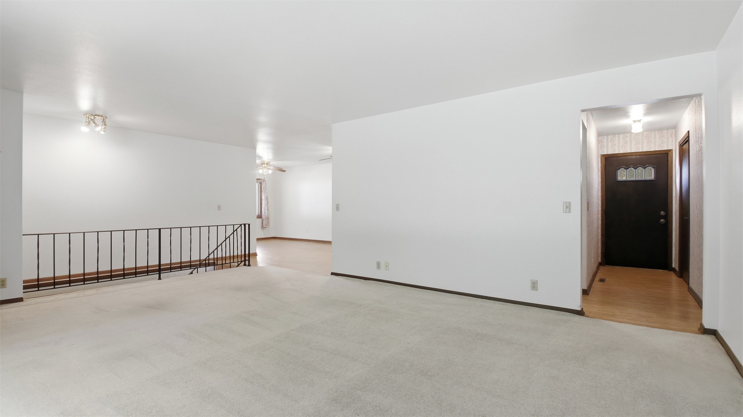 1544 Howard Avenue Property Photo 14
