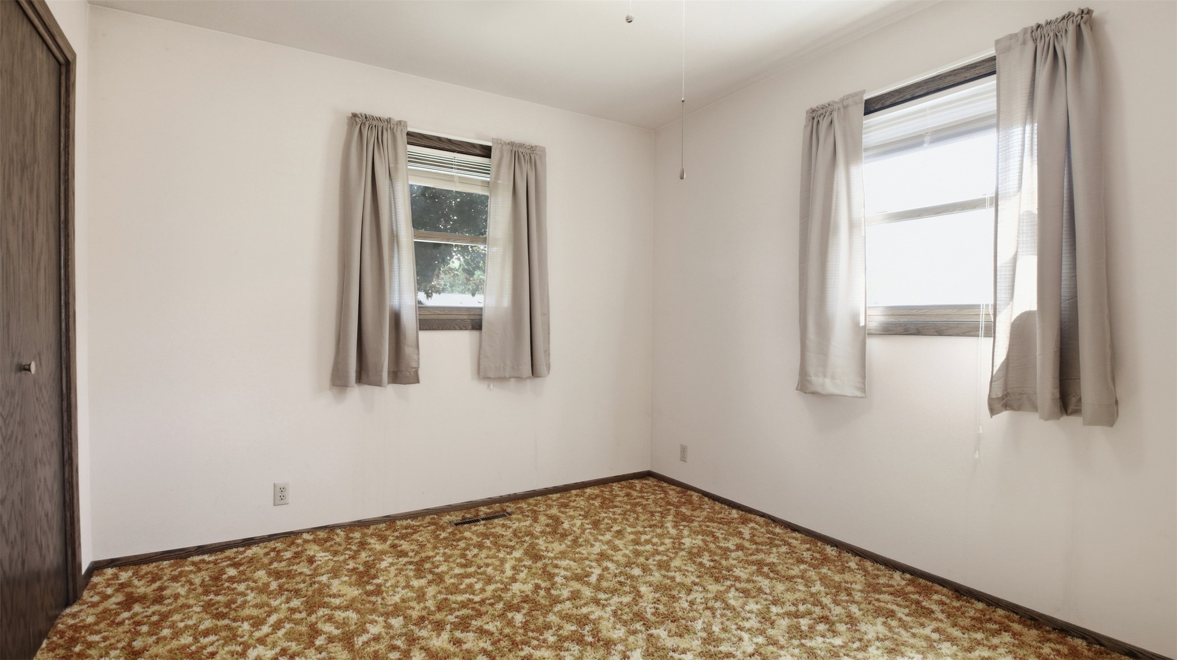 1544 Howard Avenue Property Photo 20