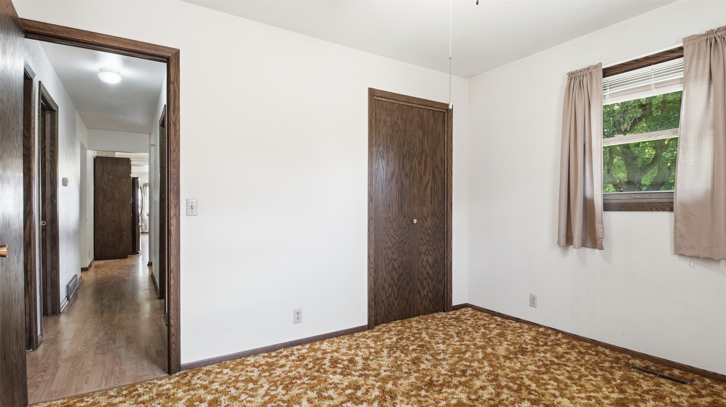 1544 Howard Avenue Property Photo 21