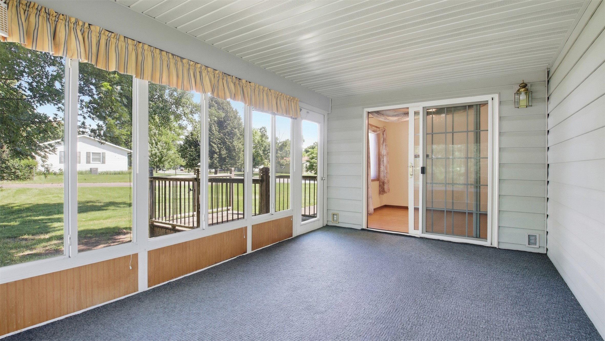 1544 Howard Avenue Property Photo 30