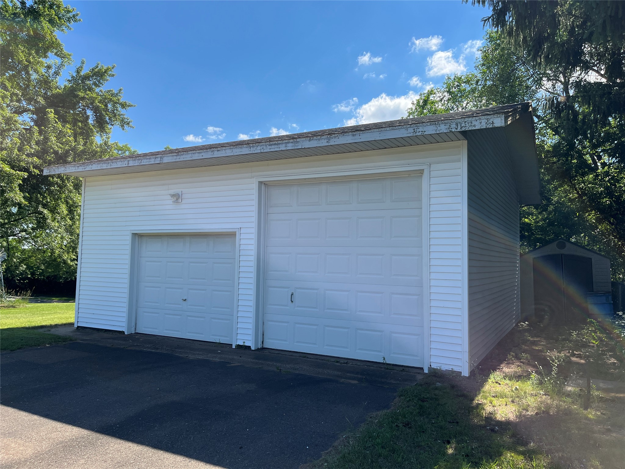 1544 Howard Avenue Property Photo 38