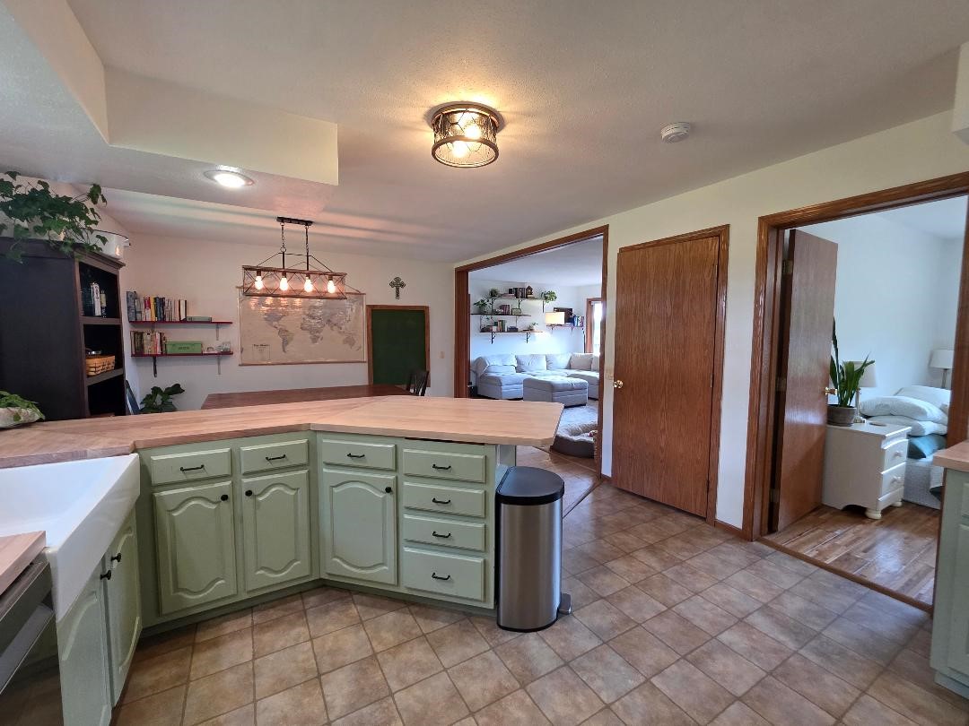 483 11th Street Property Photo 10