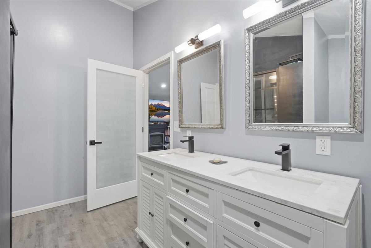 2145 100th Street Property Photo 18