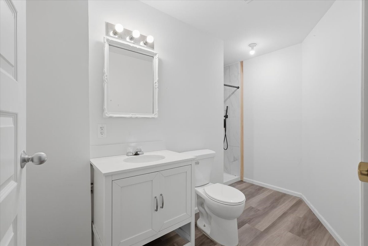 2145 100th Street Property Photo 32