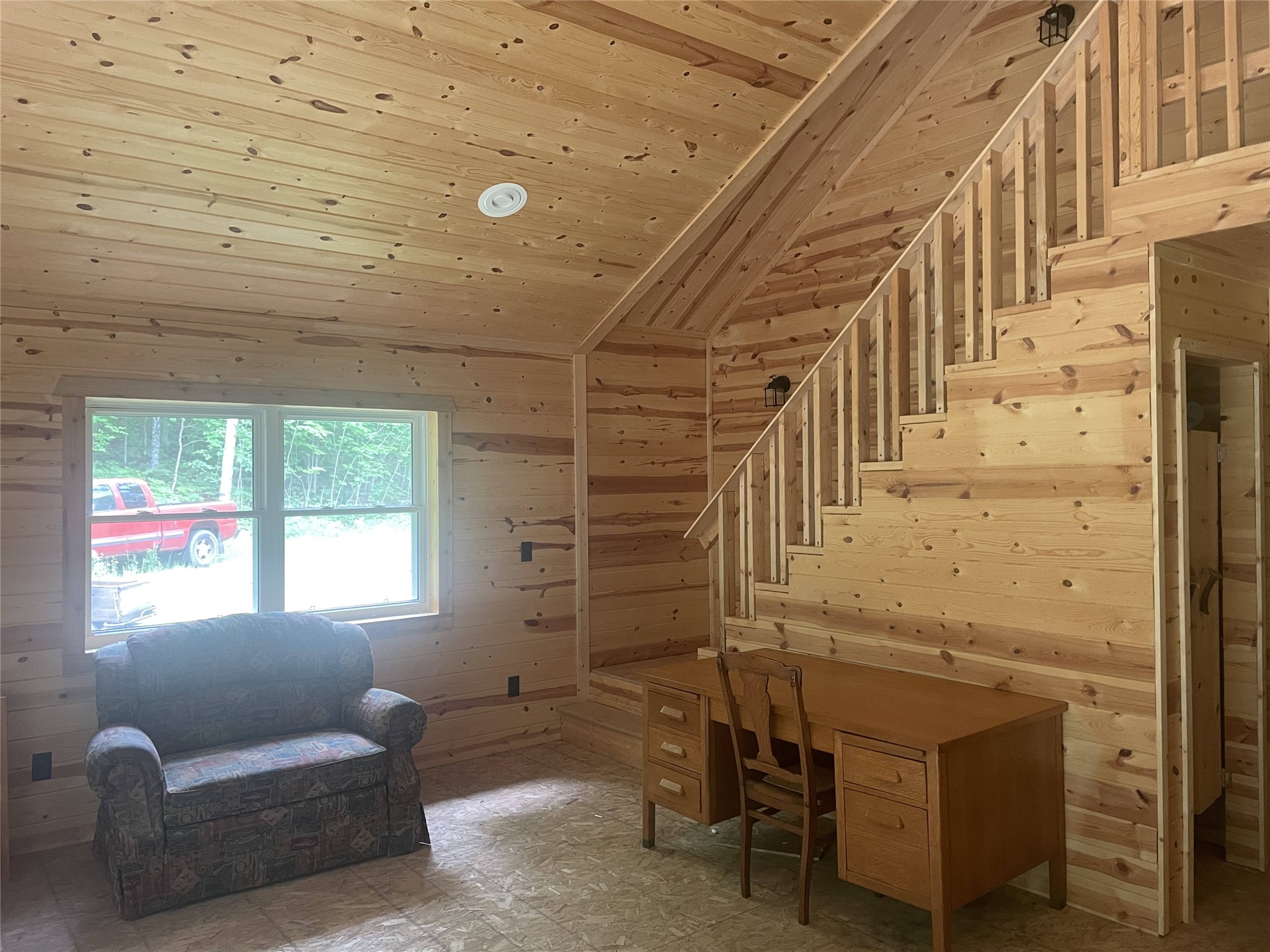 71224 Thole Road Property Photo 9