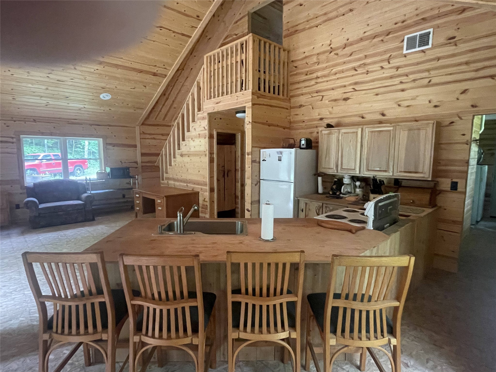 71224 Thole Road Property Photo 11