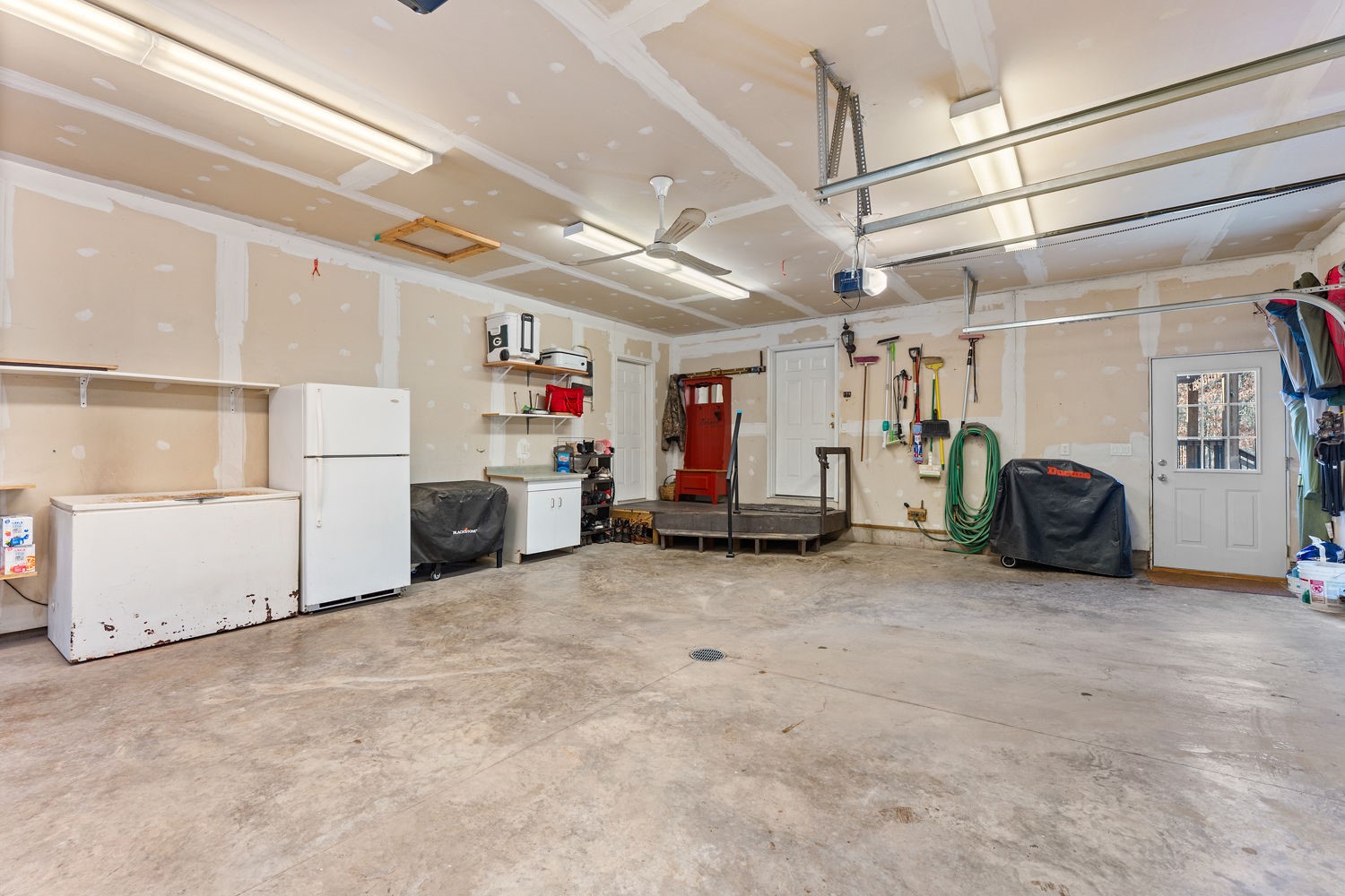 W15501 Us Highway 10 Property Photo 47