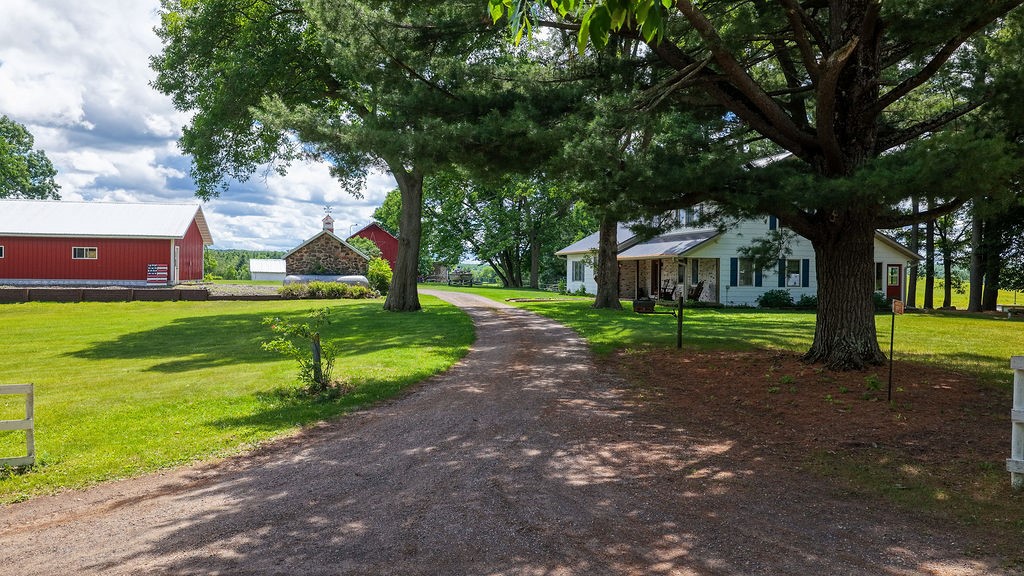 1893 Hilltop Road Property Photo 3