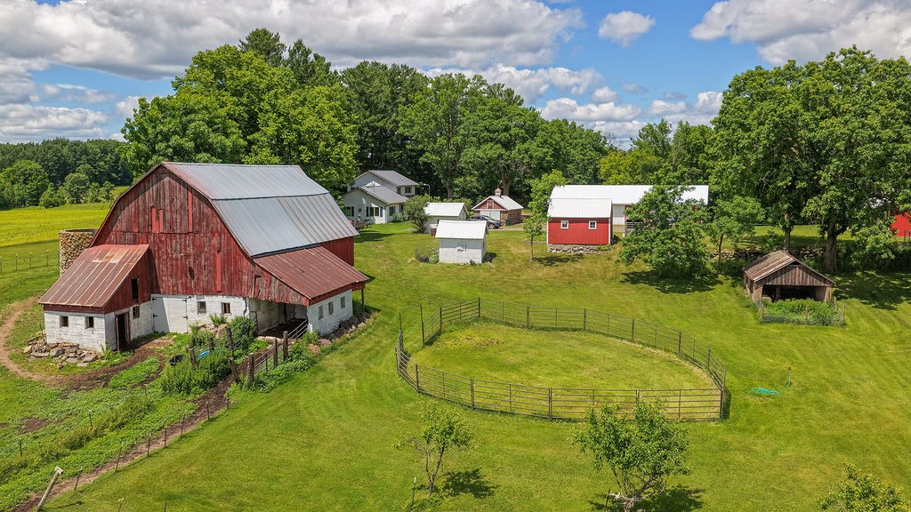 1893 Hilltop Road Property Photo 17