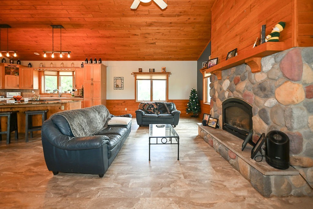 1893 Hilltop Road Property Photo 26