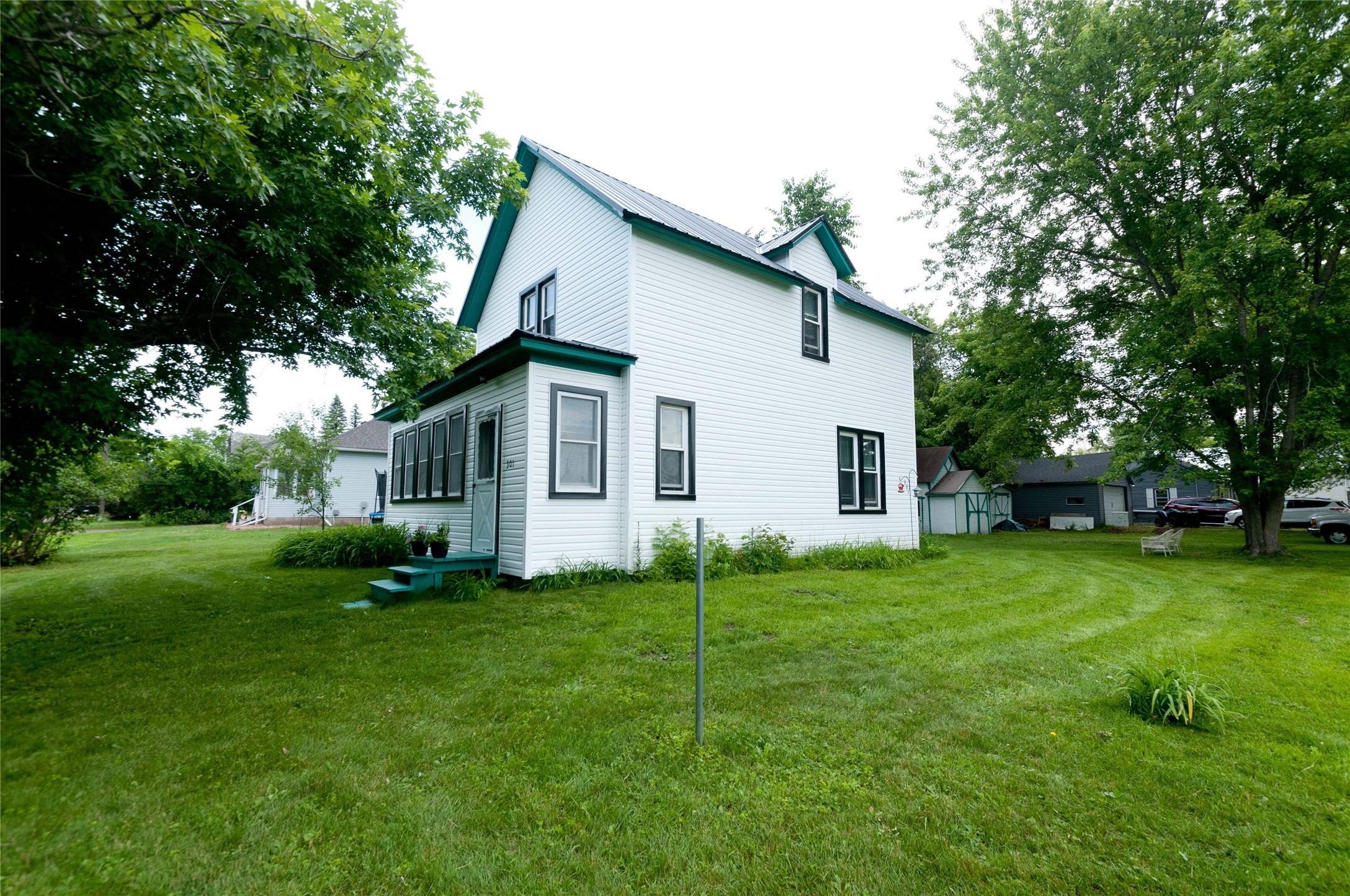 301 N 10th Street Property Photo 4