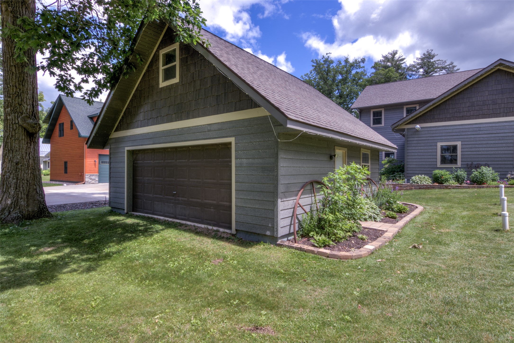 2746 27th Avenue Property Photo 18