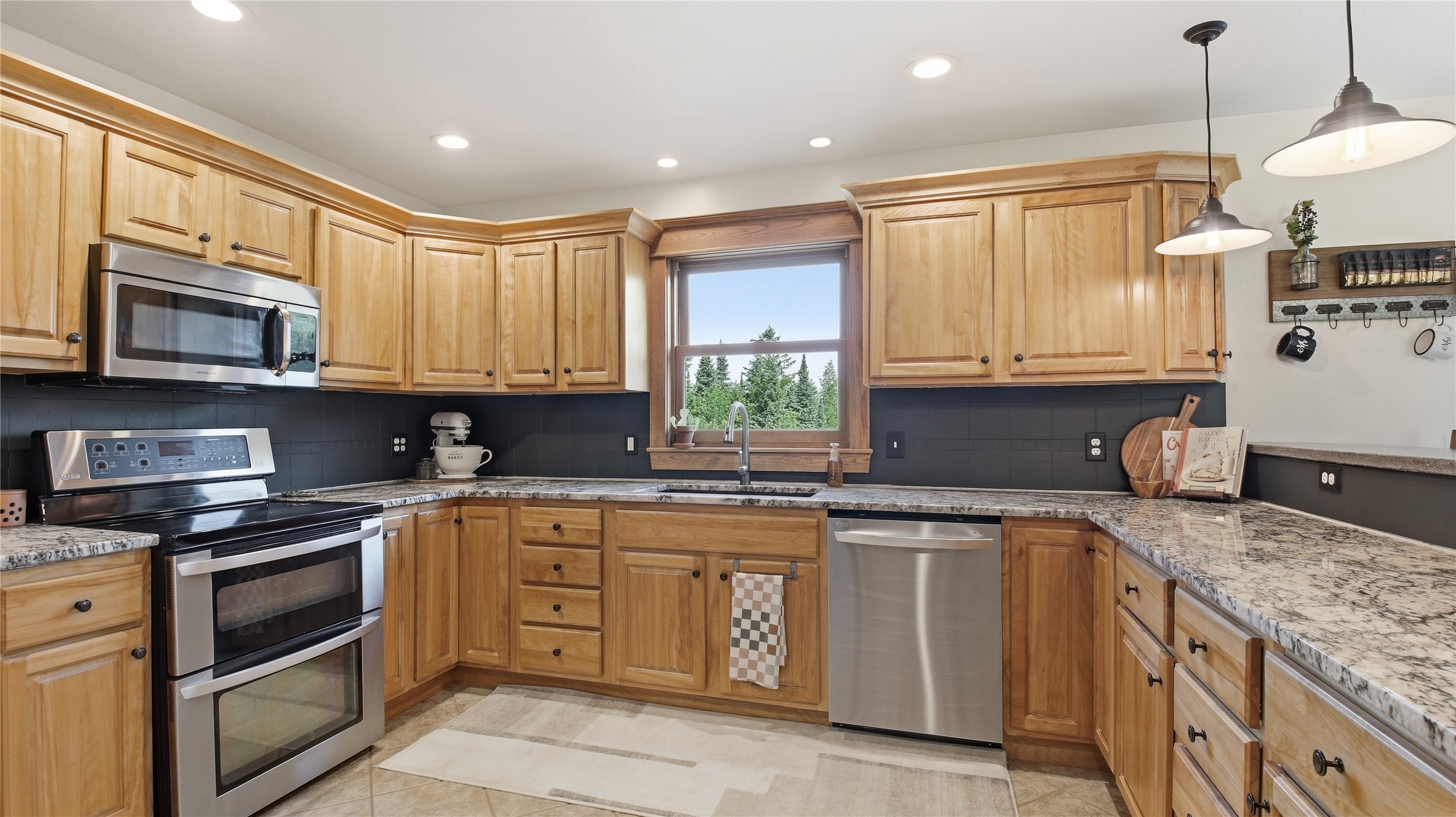 4561 E Marquardt Road Property Photo 2