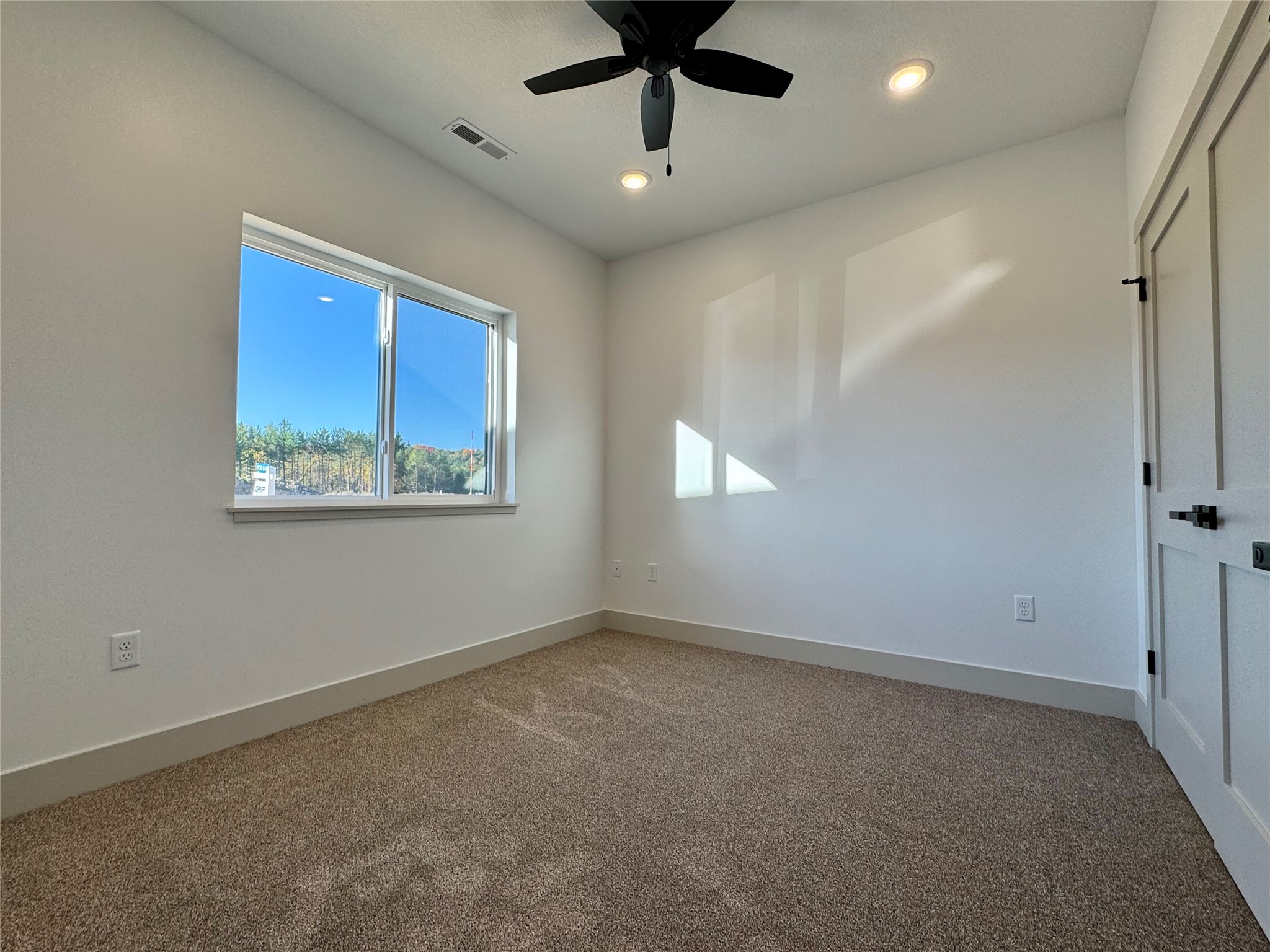 6804 Buck Tail Drive Property Photo 6