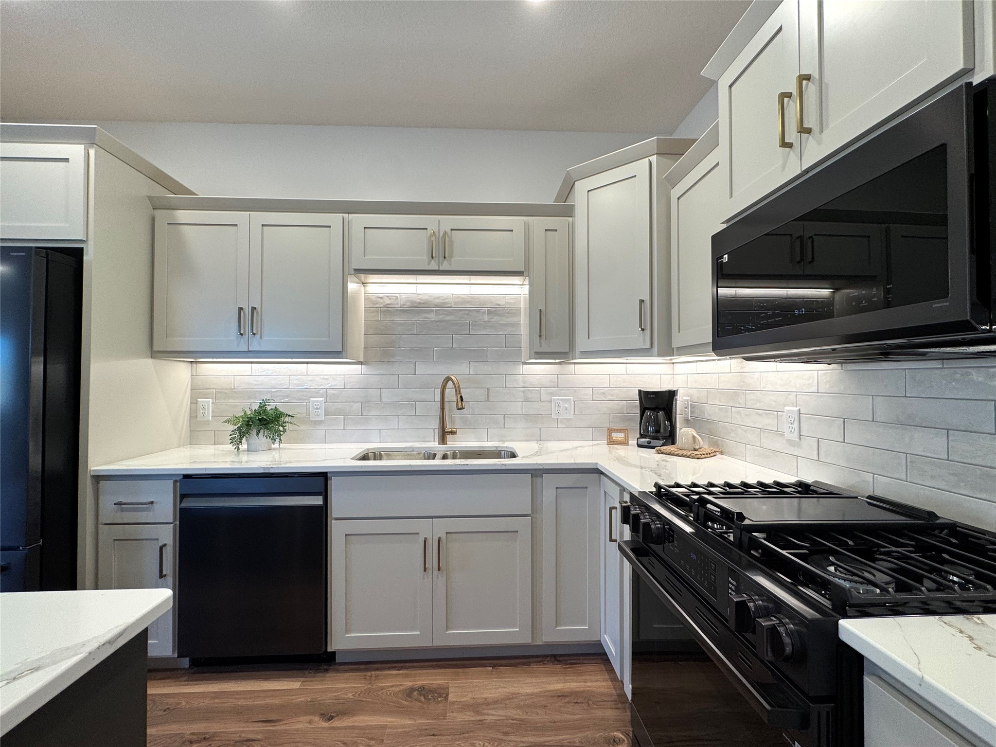 6804 Buck Tail Drive Property Photo 10