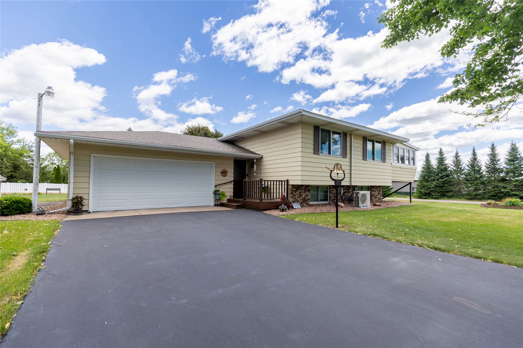 5121 171st Street Property Photo 1