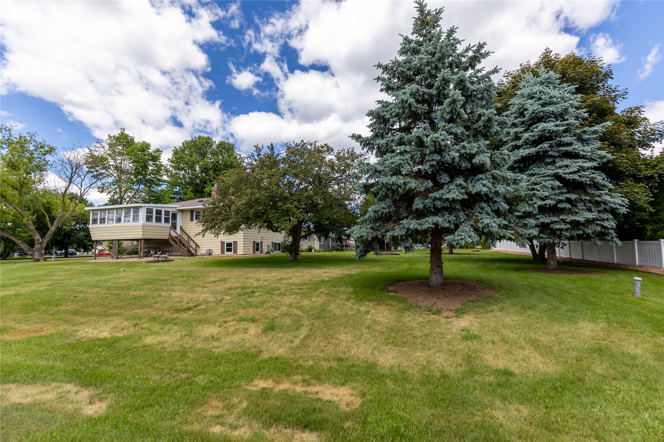 5121 171st Street Property Photo 8